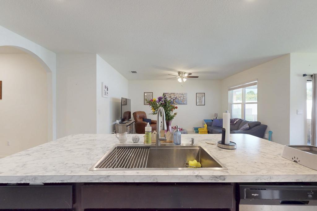 CELEBRATION POINTE - Residential