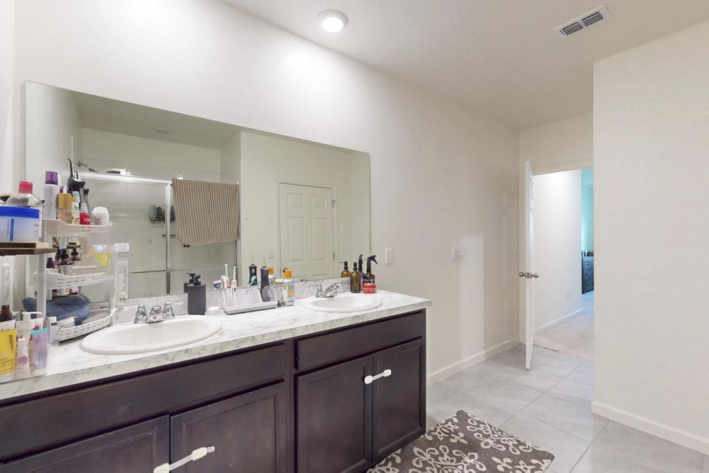 CELEBRATION POINTE - Residential
