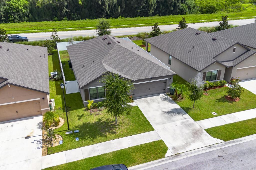 CELEBRATION POINTE - Residential