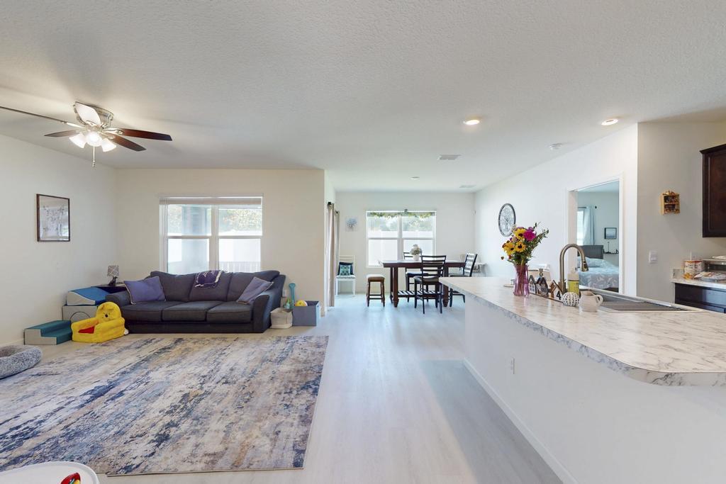 CELEBRATION POINTE - Residential