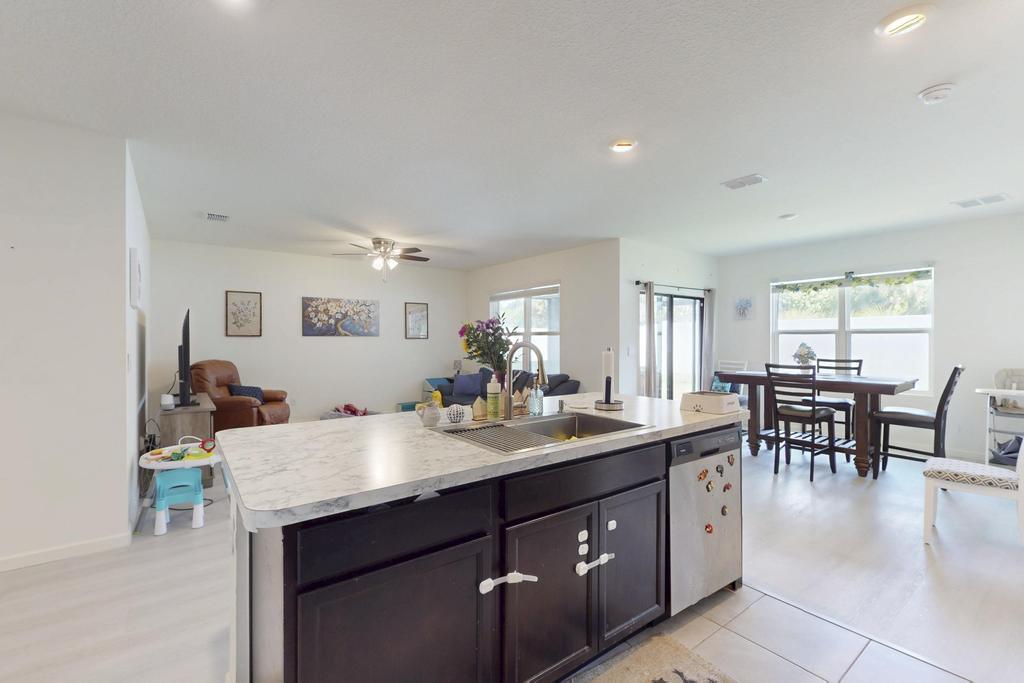 CELEBRATION POINTE - Residential