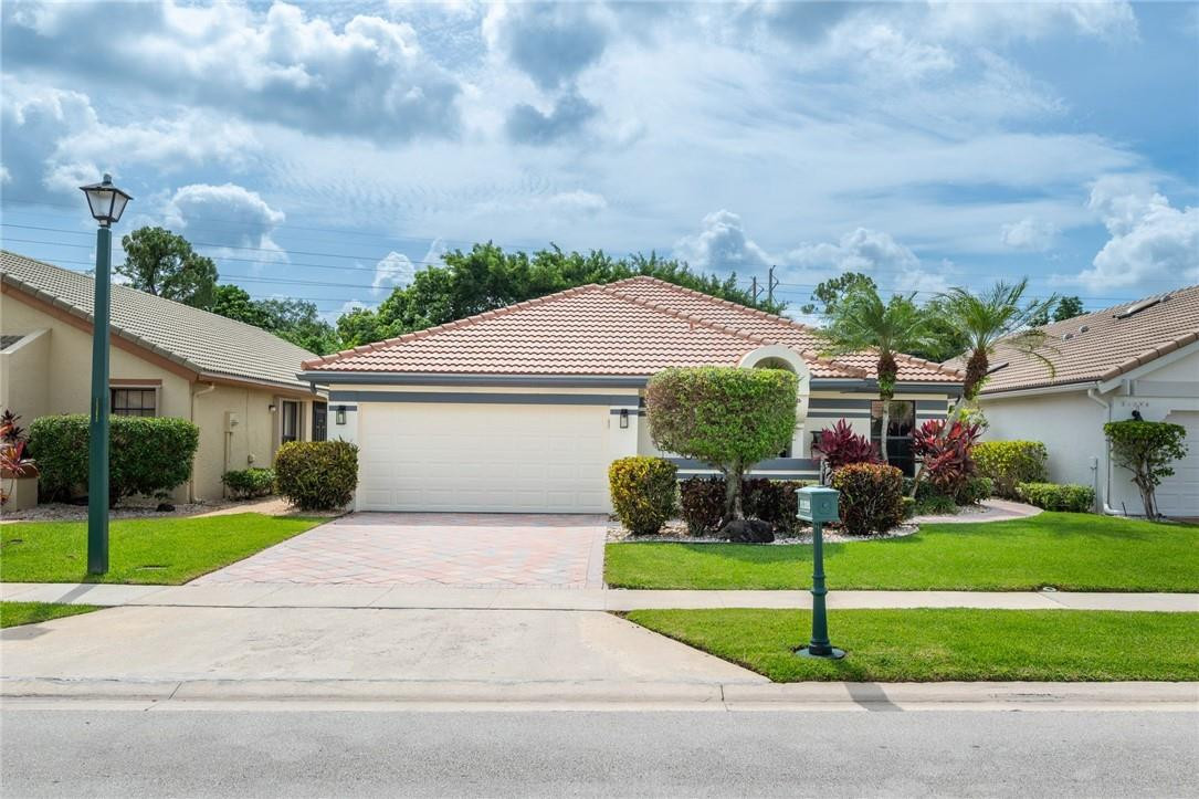 Boca Woods Country Club 0 - Residential