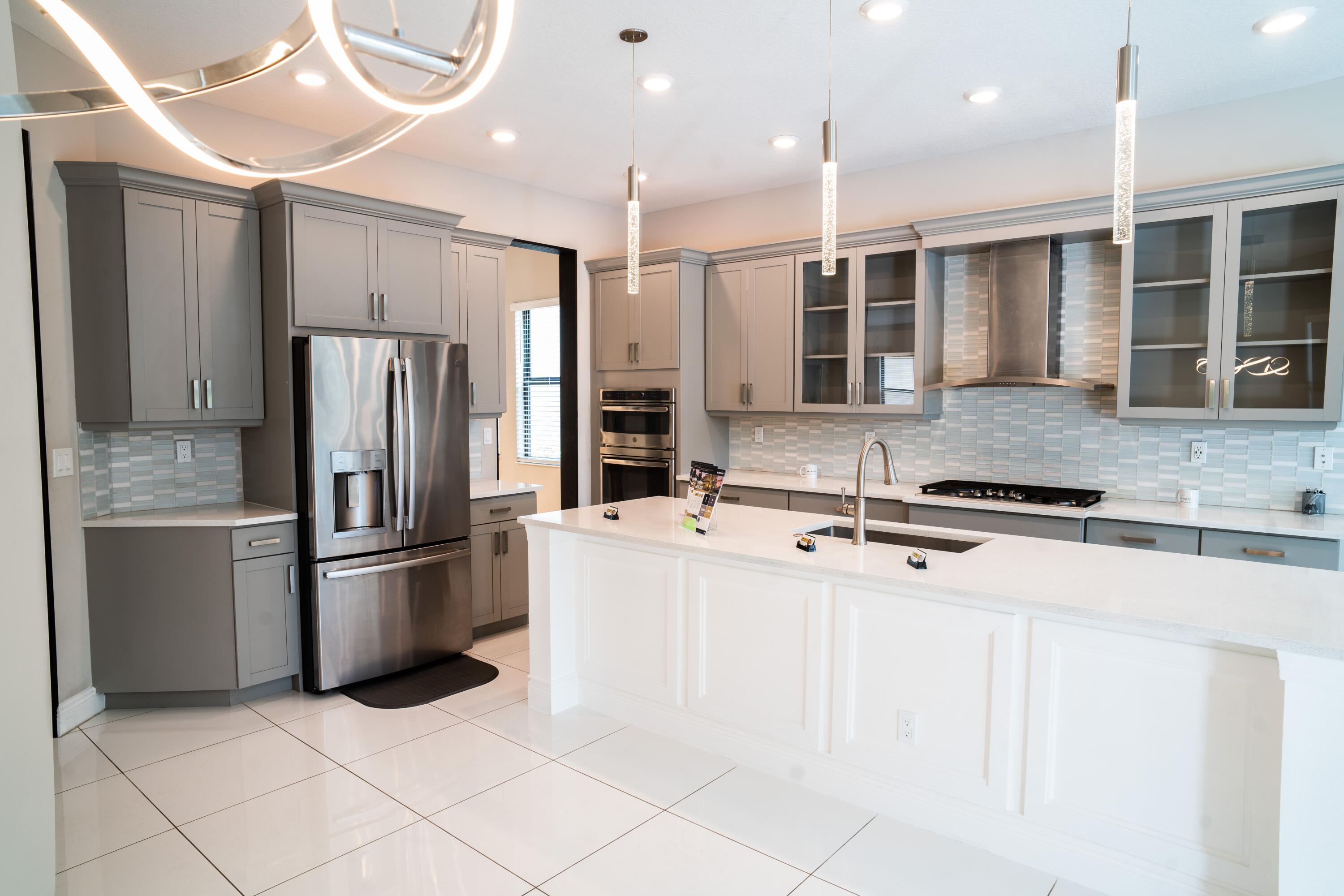 PARKLAND BAY - Residential