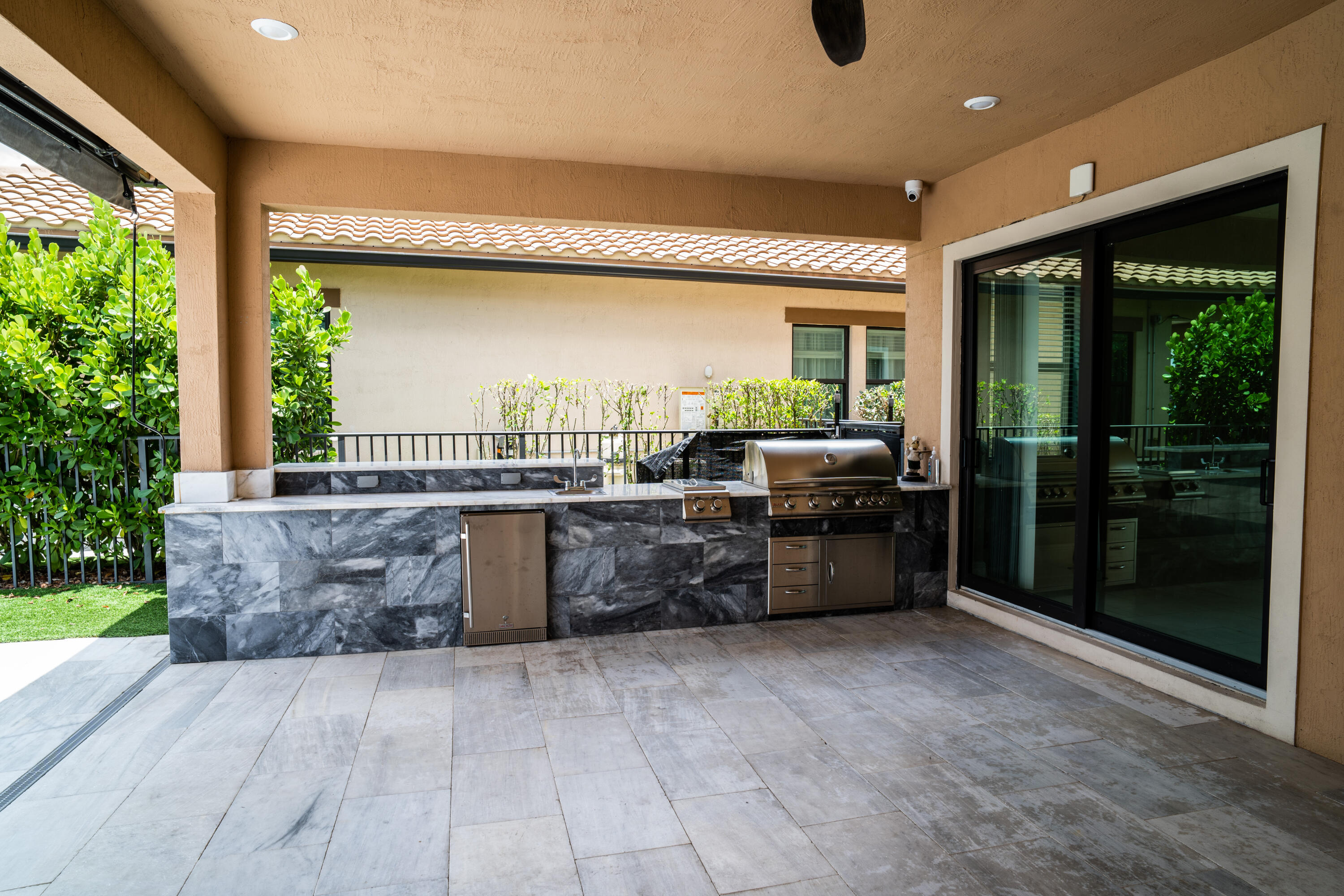 PARKLAND BAY - Residential