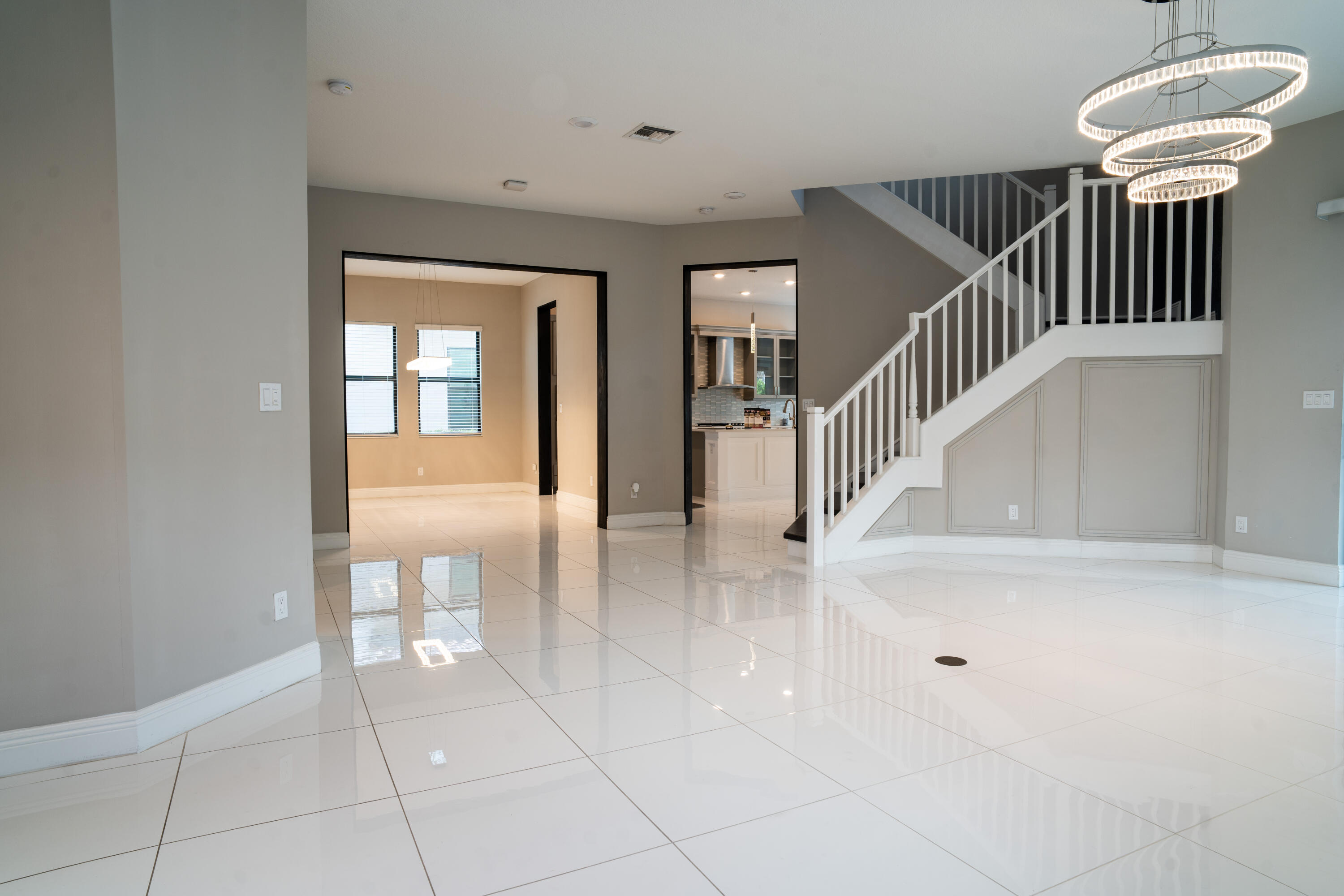 PARKLAND BAY - Residential