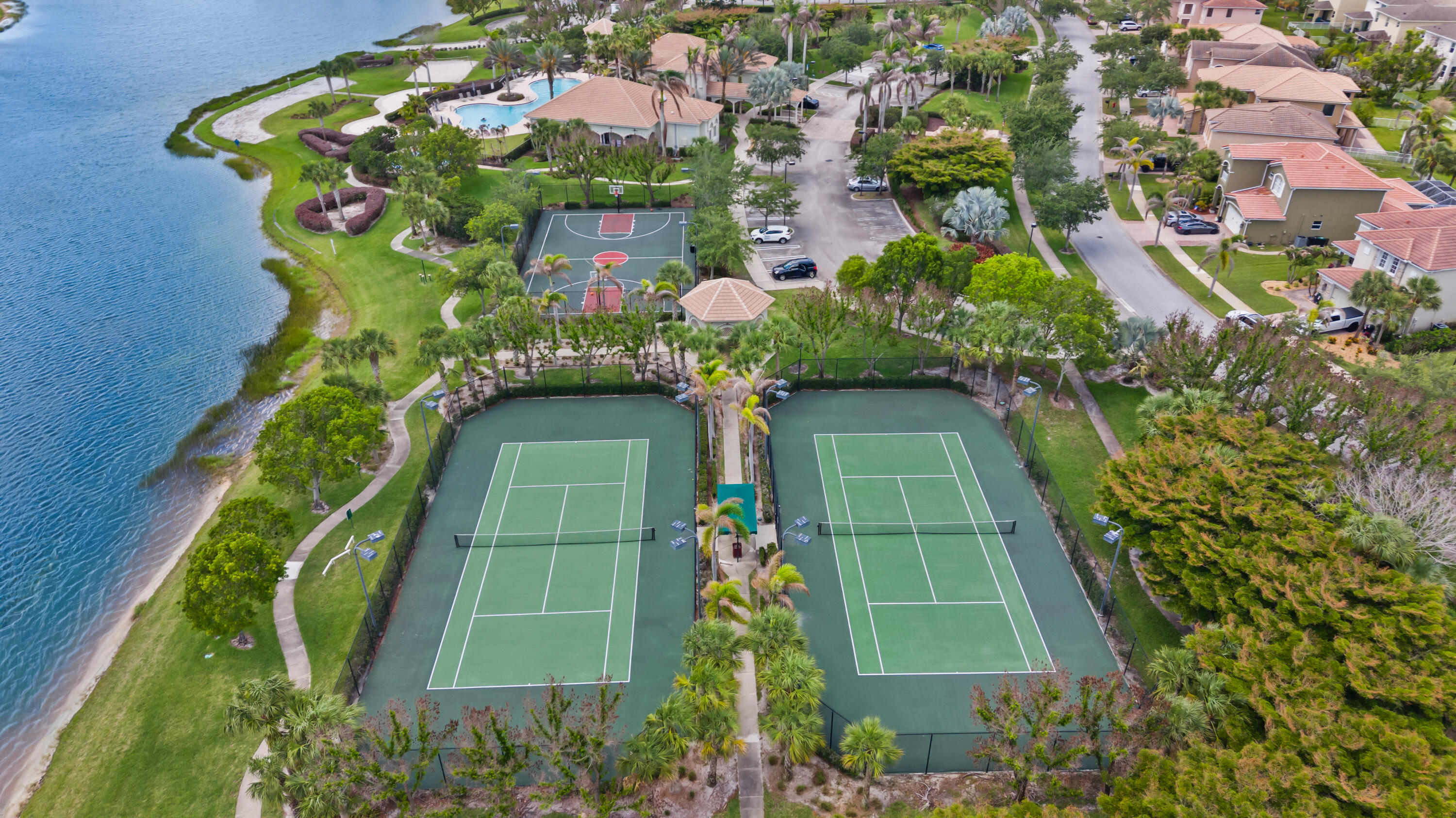 Vizcaya Falls - Residential