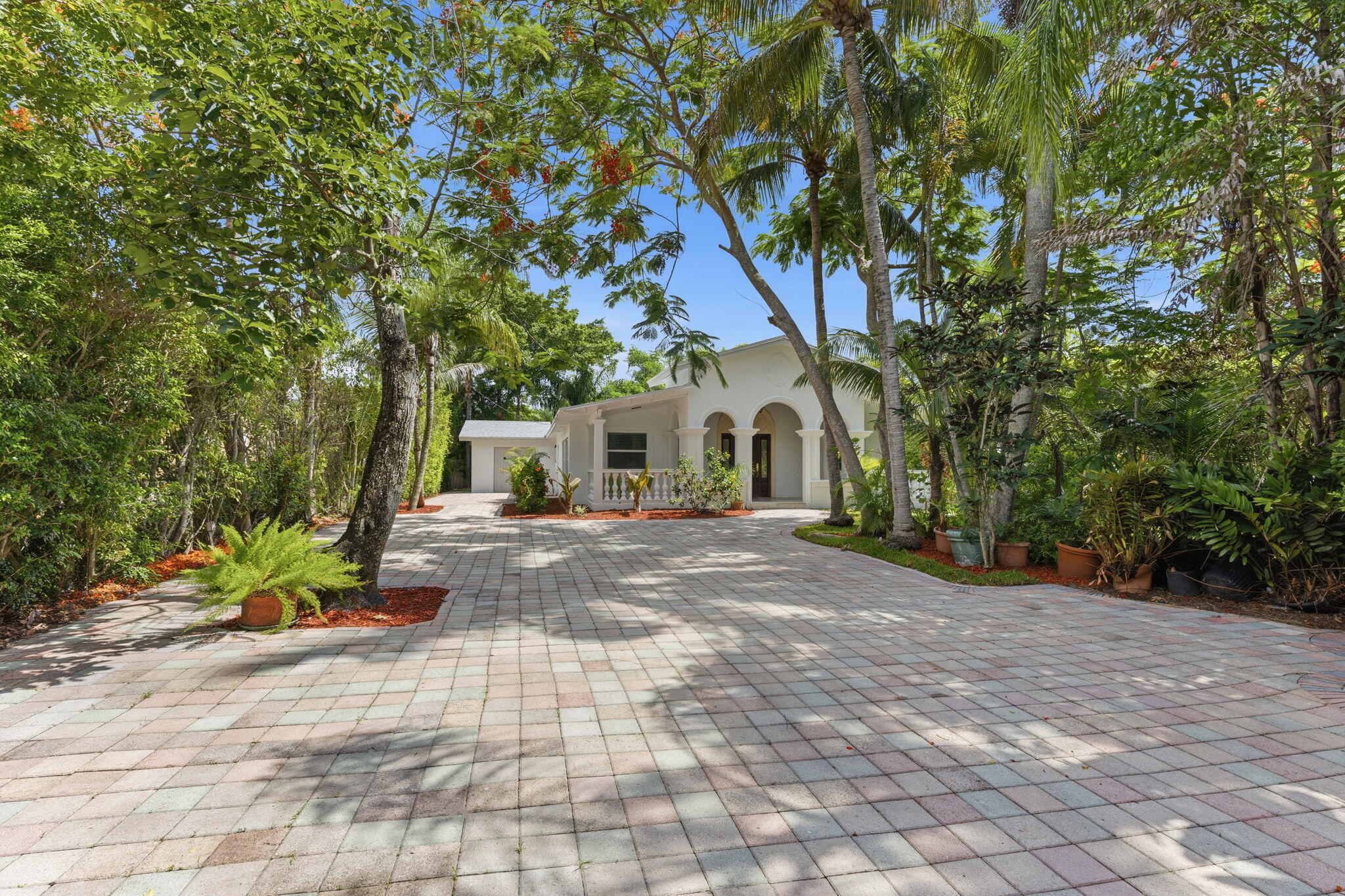 ROSELAND PARK - Residential