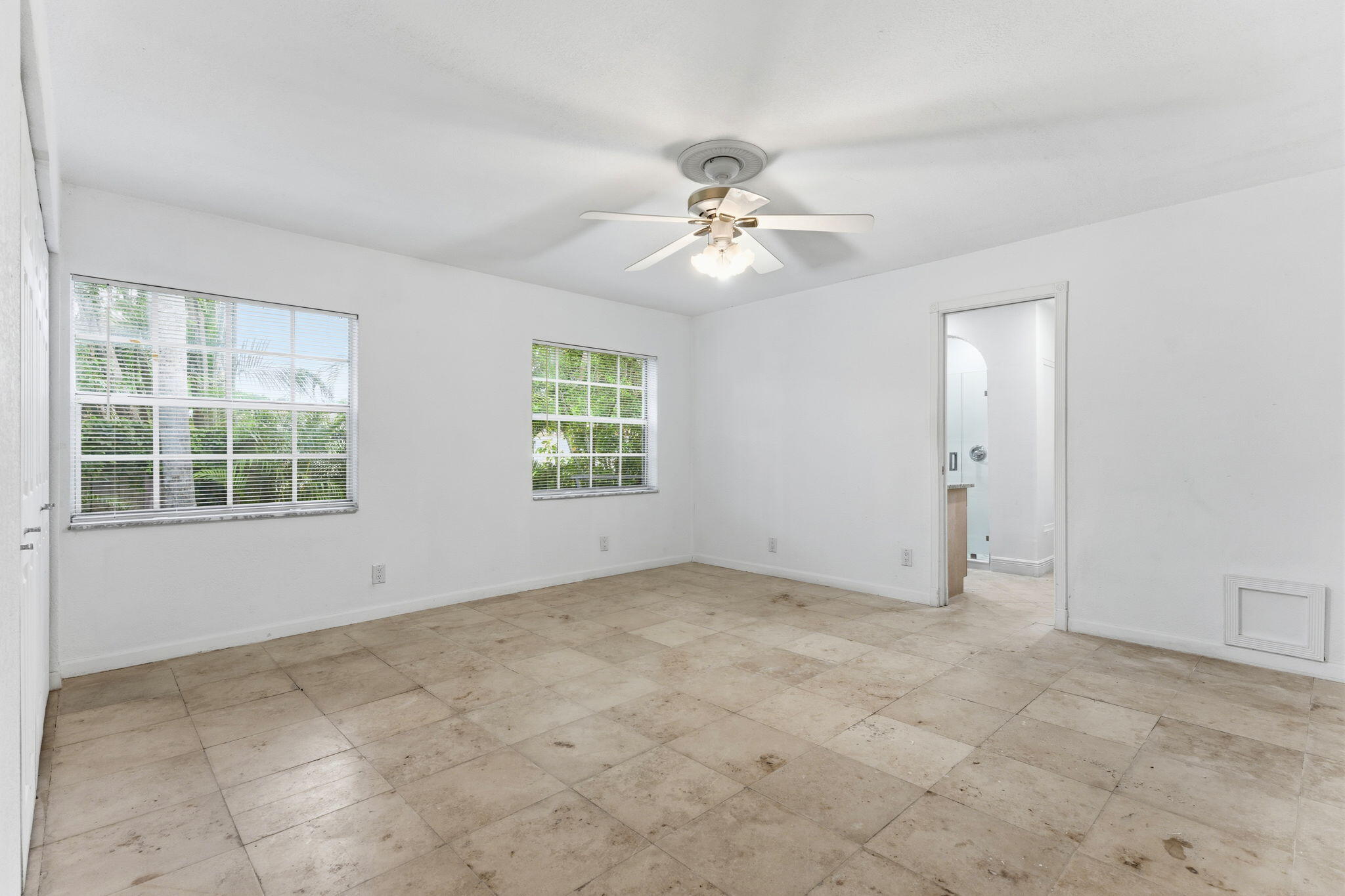 ROSELAND PARK - Residential