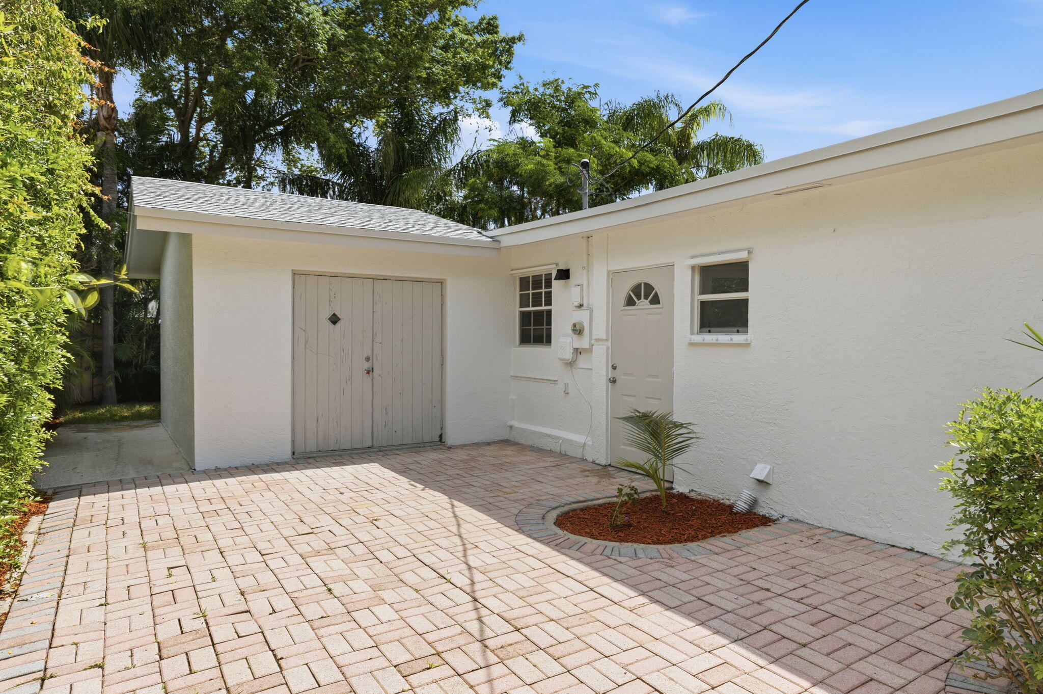 ROSELAND PARK - Residential