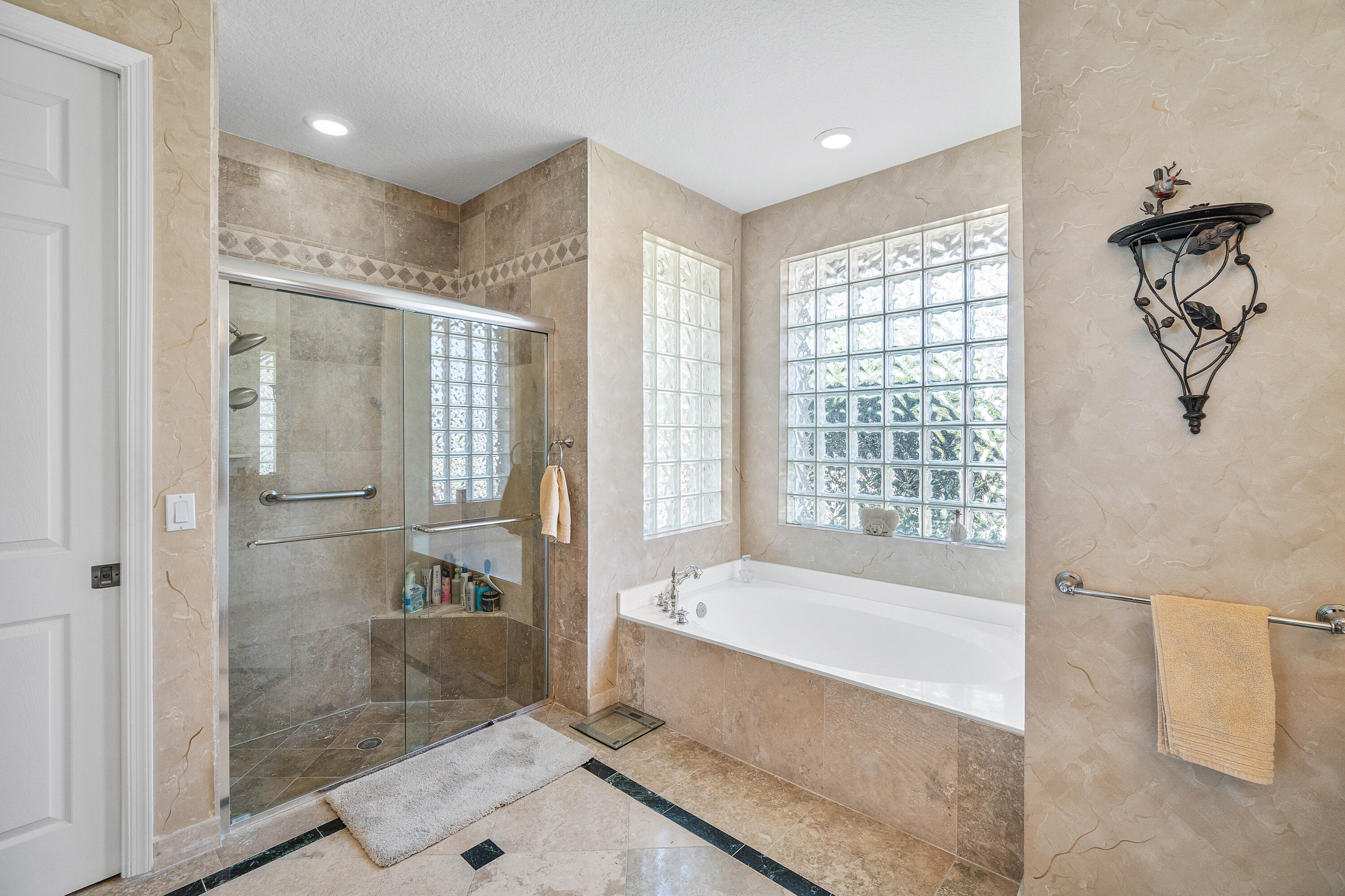 JONES PAR A - Residential