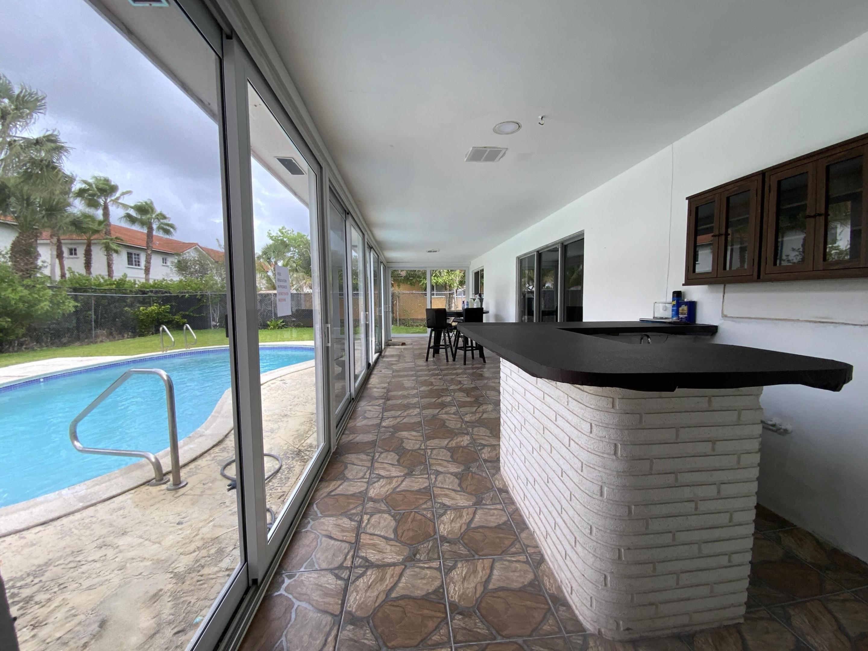 LAUDERDALE LAKES GOLF ESTATES - Residential Lease