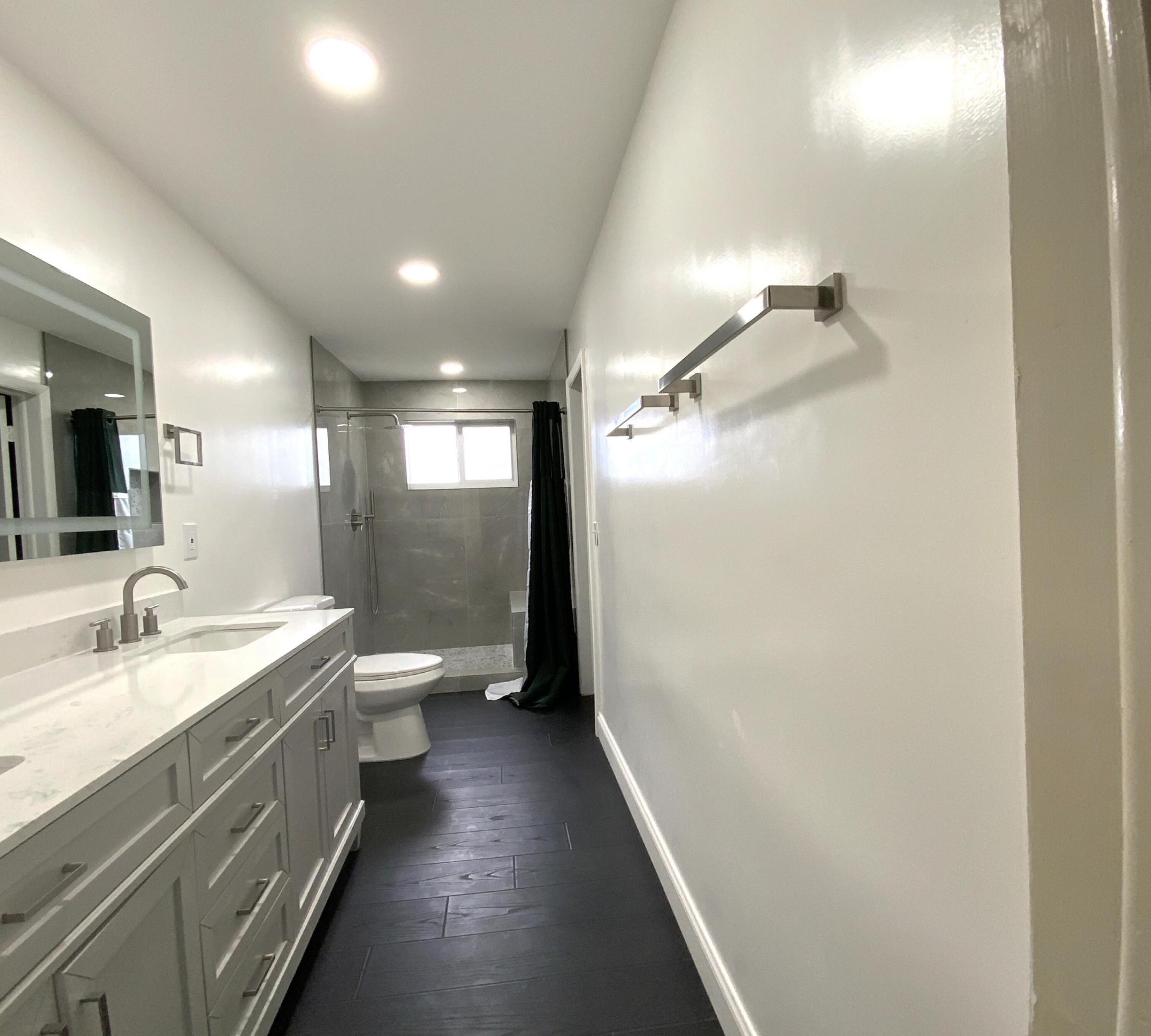 LAUDERDALE LAKES GOLF ESTATES - Residential Lease