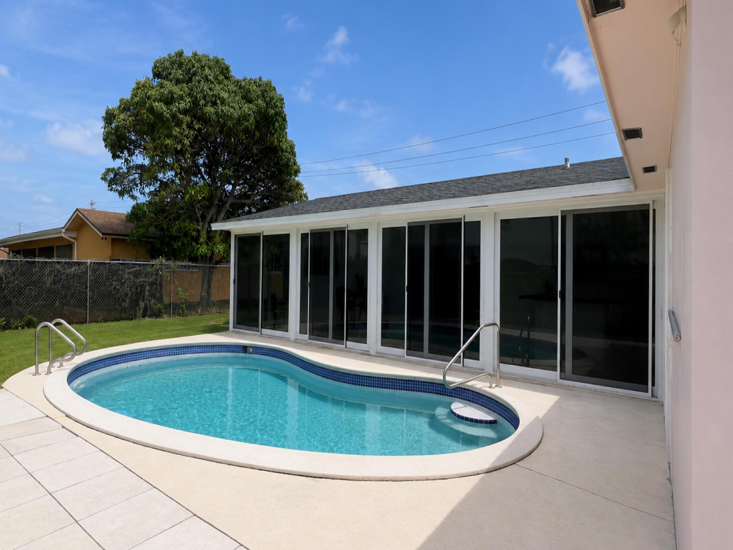LAUDERDALE LAKES GOLF ESTATES - Residential Lease