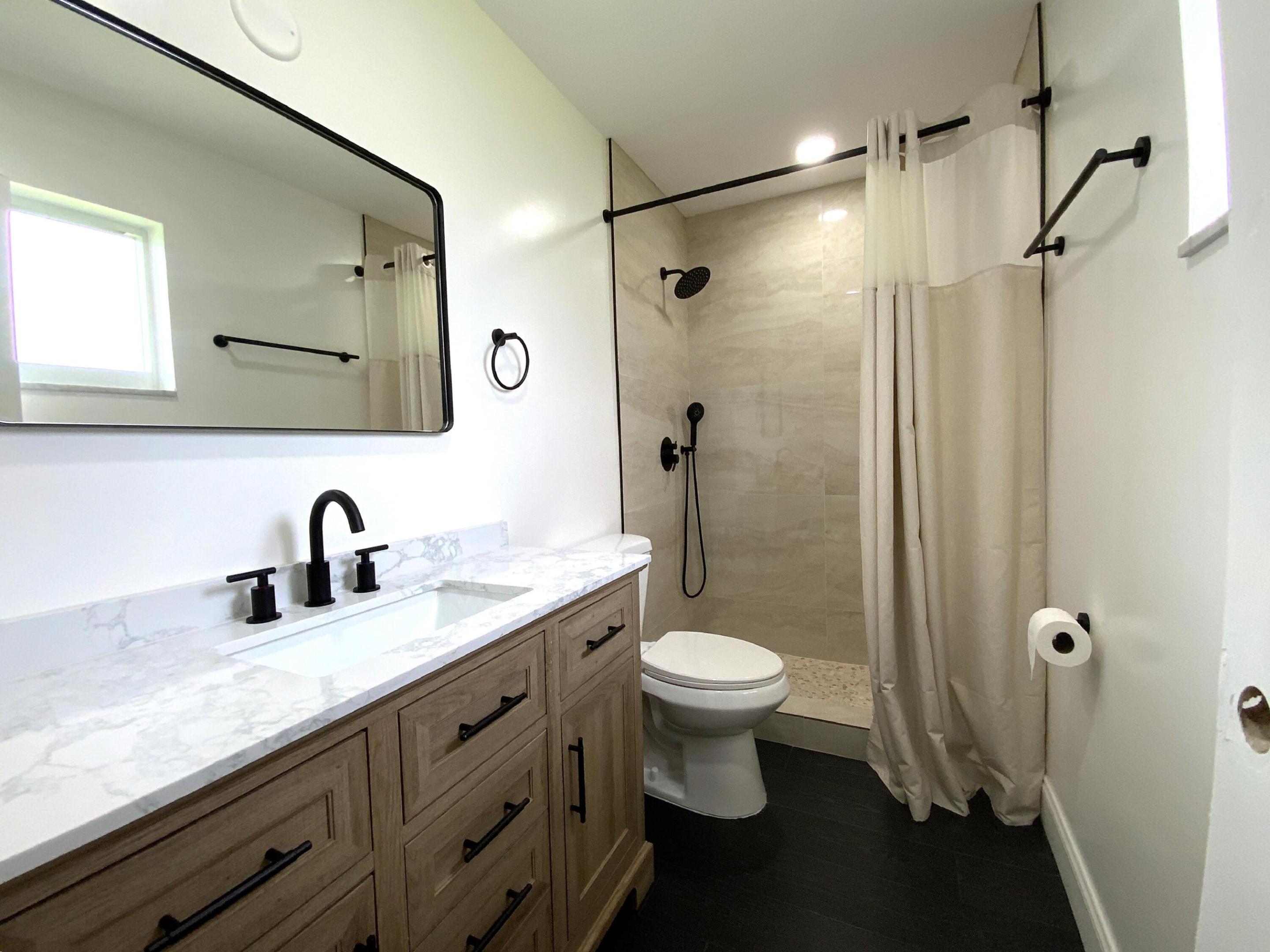 LAUDERDALE LAKES GOLF ESTATES - Residential Lease