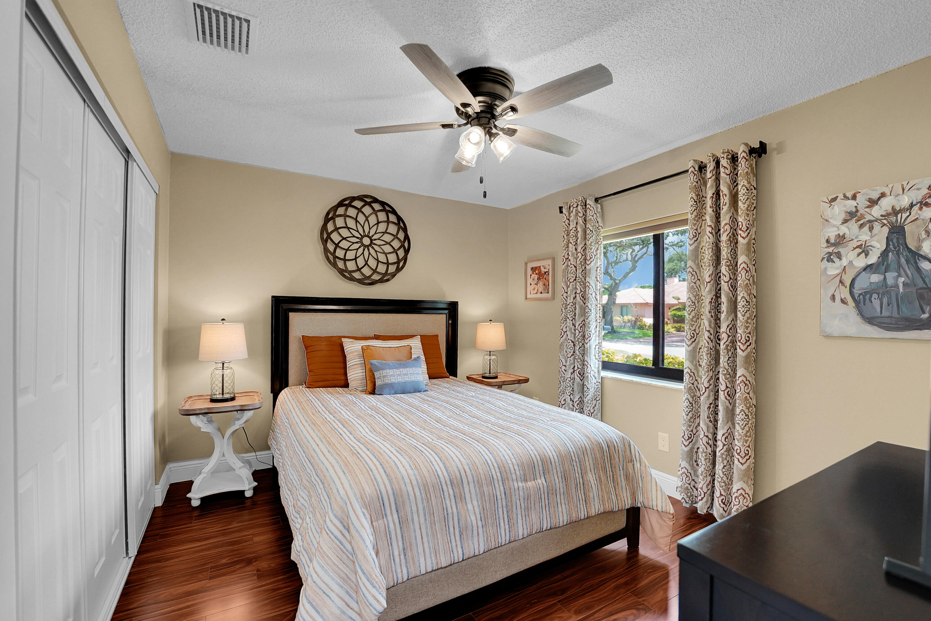 PINE RIDGE NORTH - Residential
