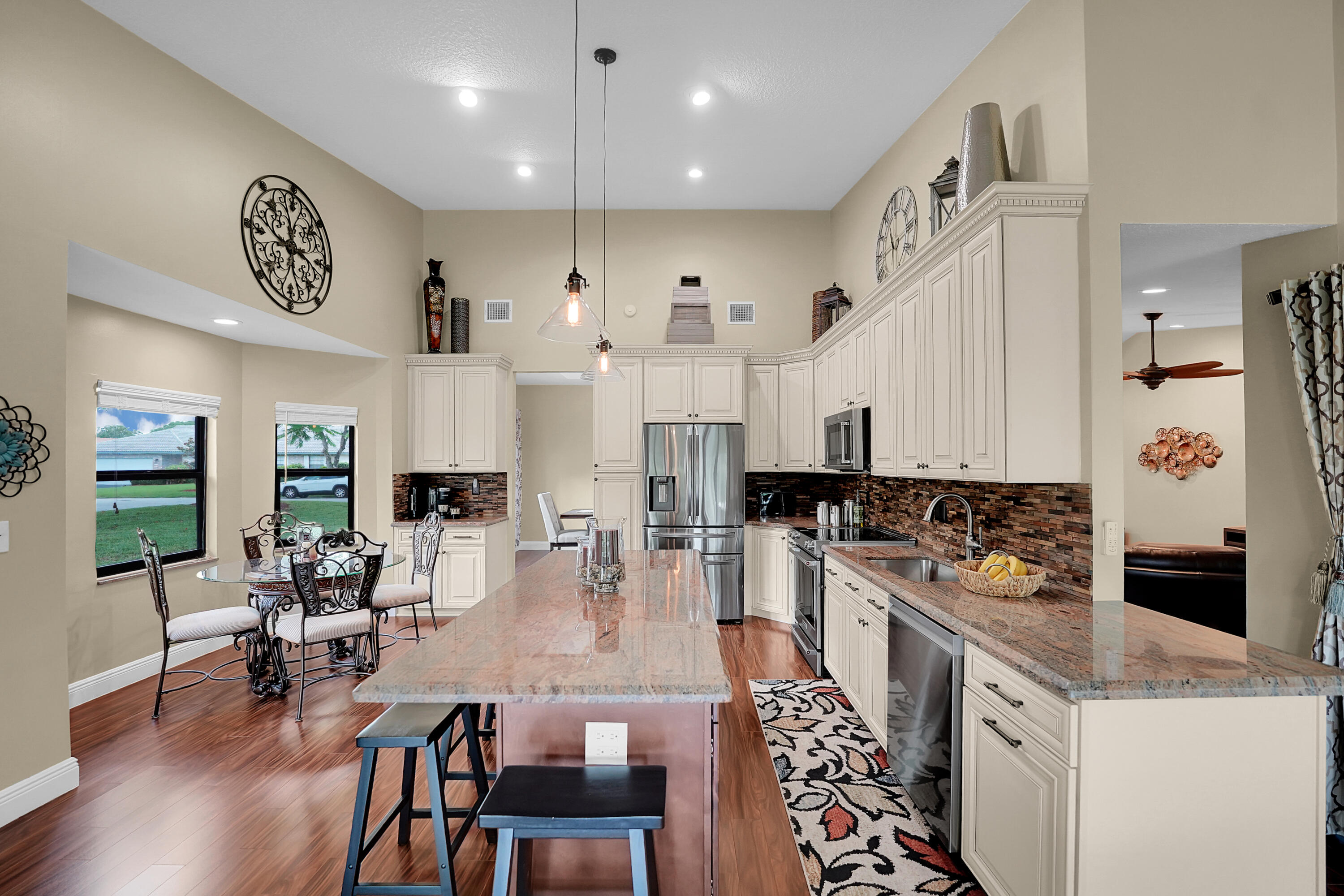 PINE RIDGE NORTH - Residential