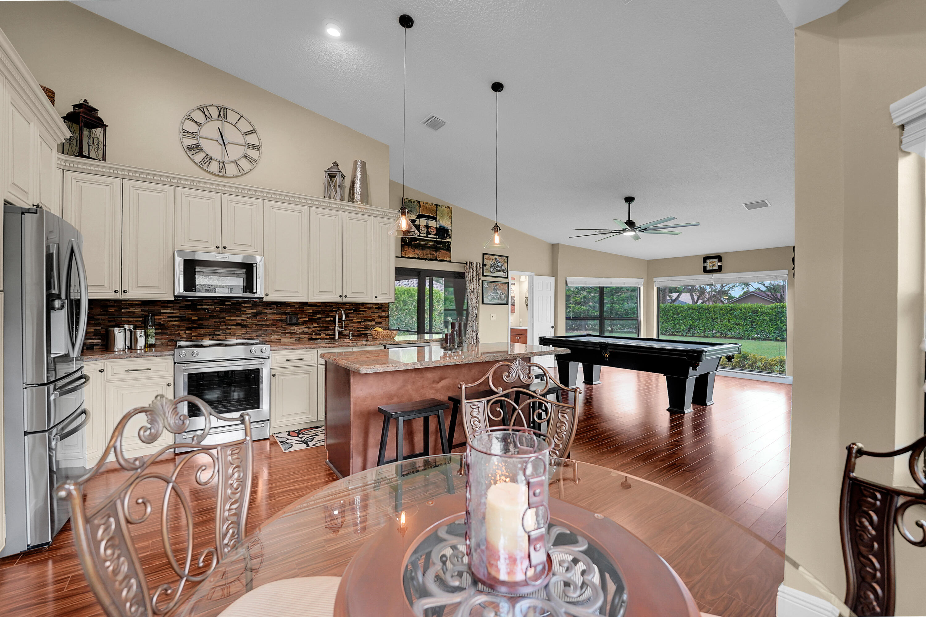 PINE RIDGE NORTH - Residential