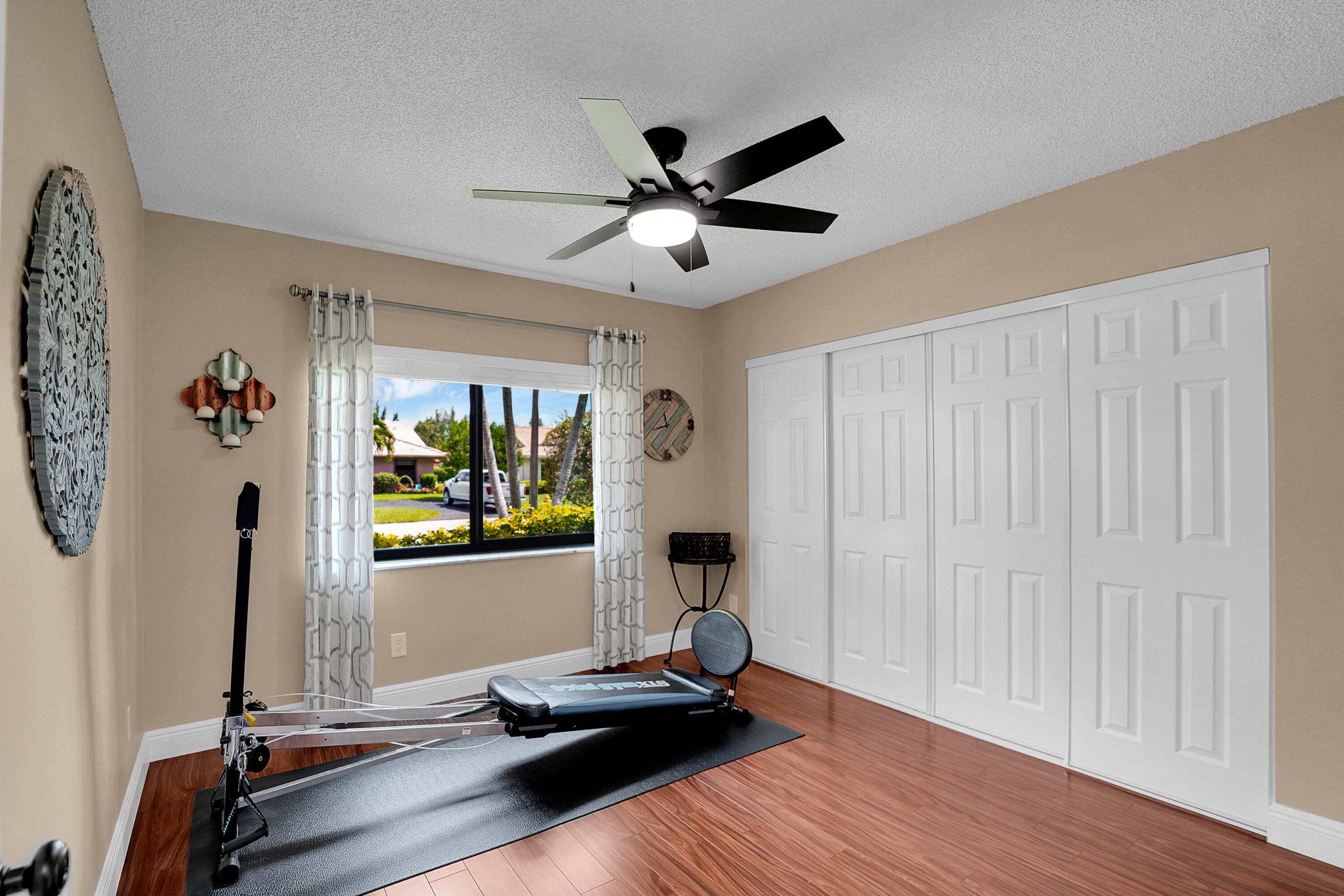 PINE RIDGE NORTH - Residential