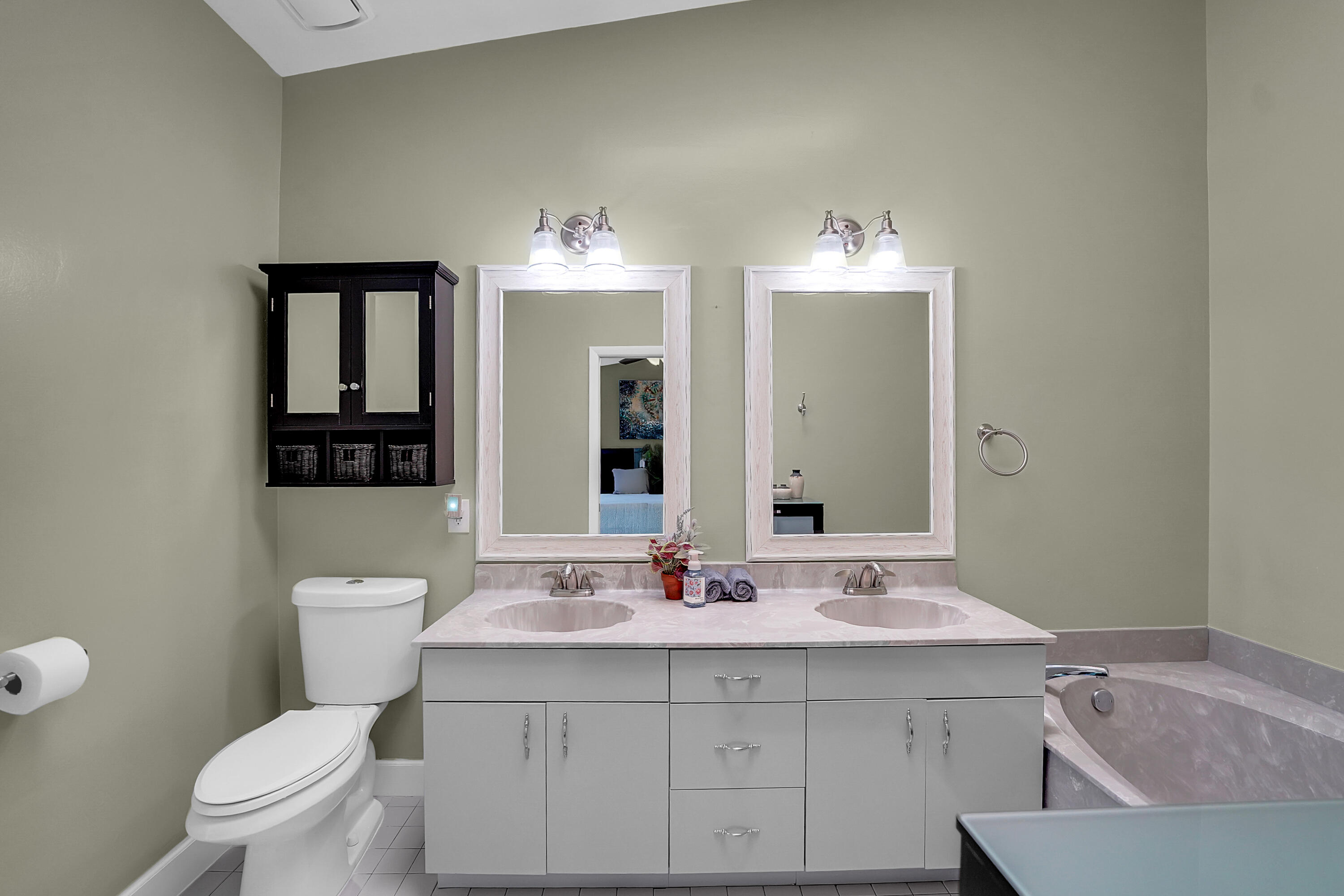 PINE RIDGE NORTH - Residential