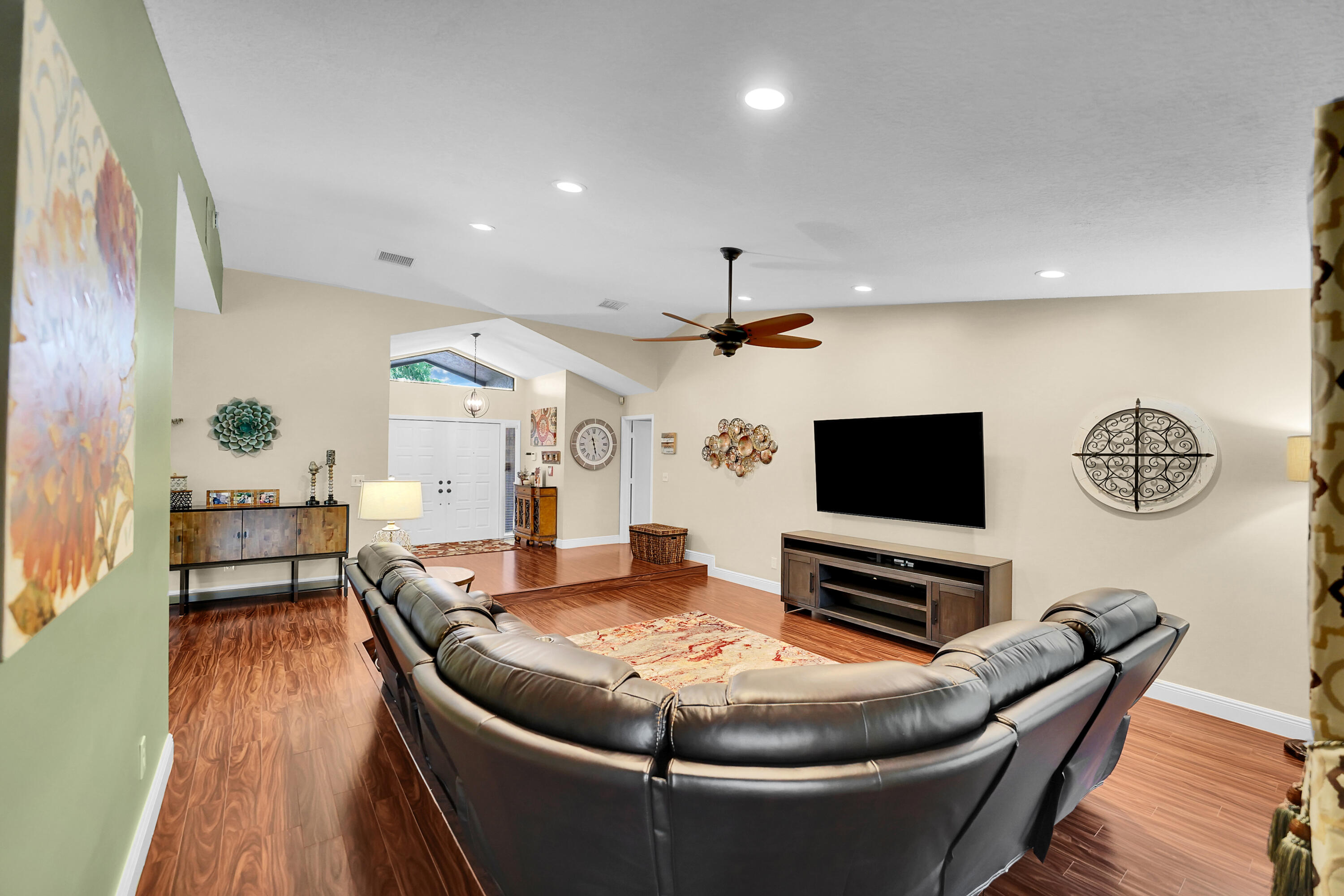 PINE RIDGE NORTH - Residential
