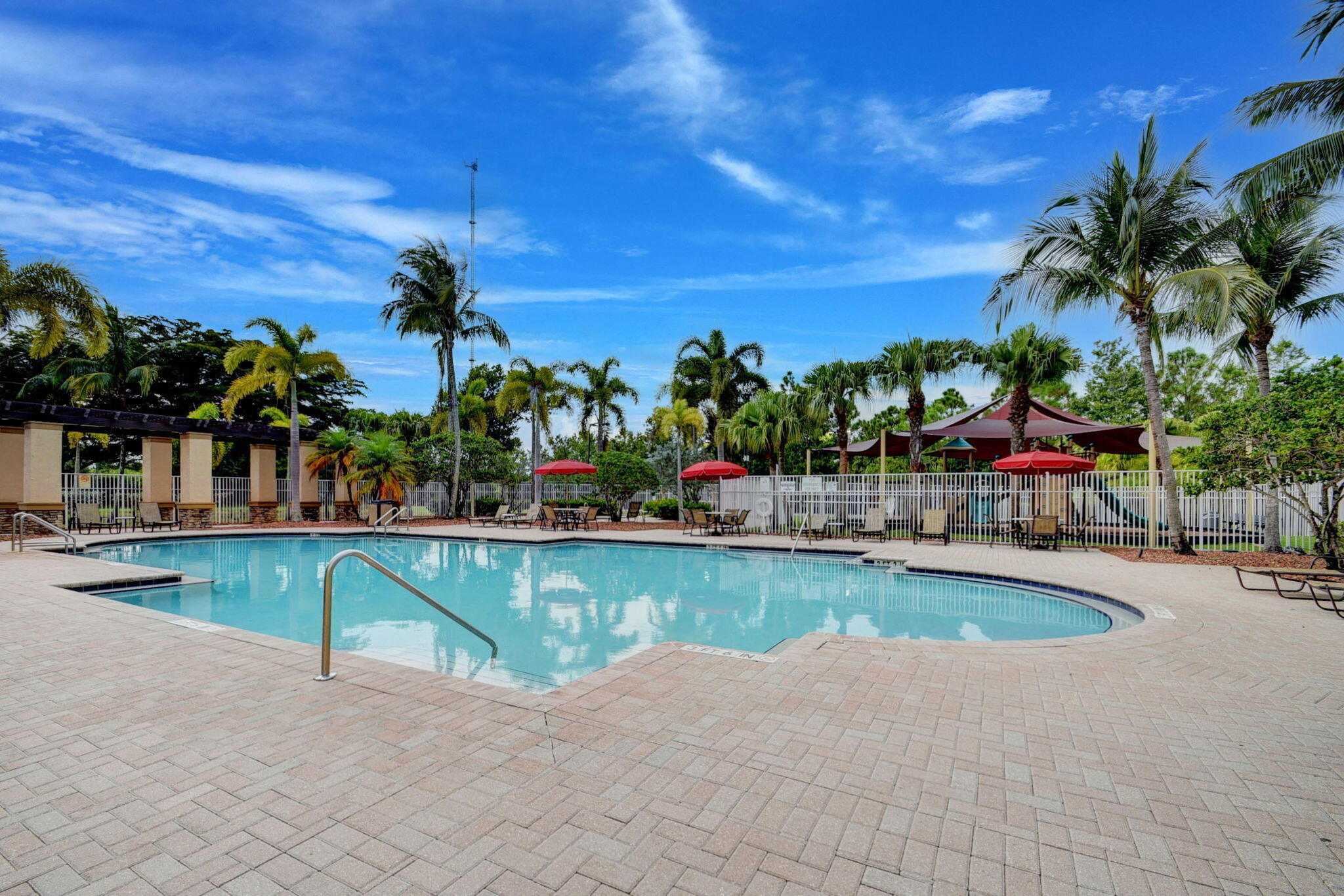 THOROUGHBRED LAKE ESTATES 1 - Residential