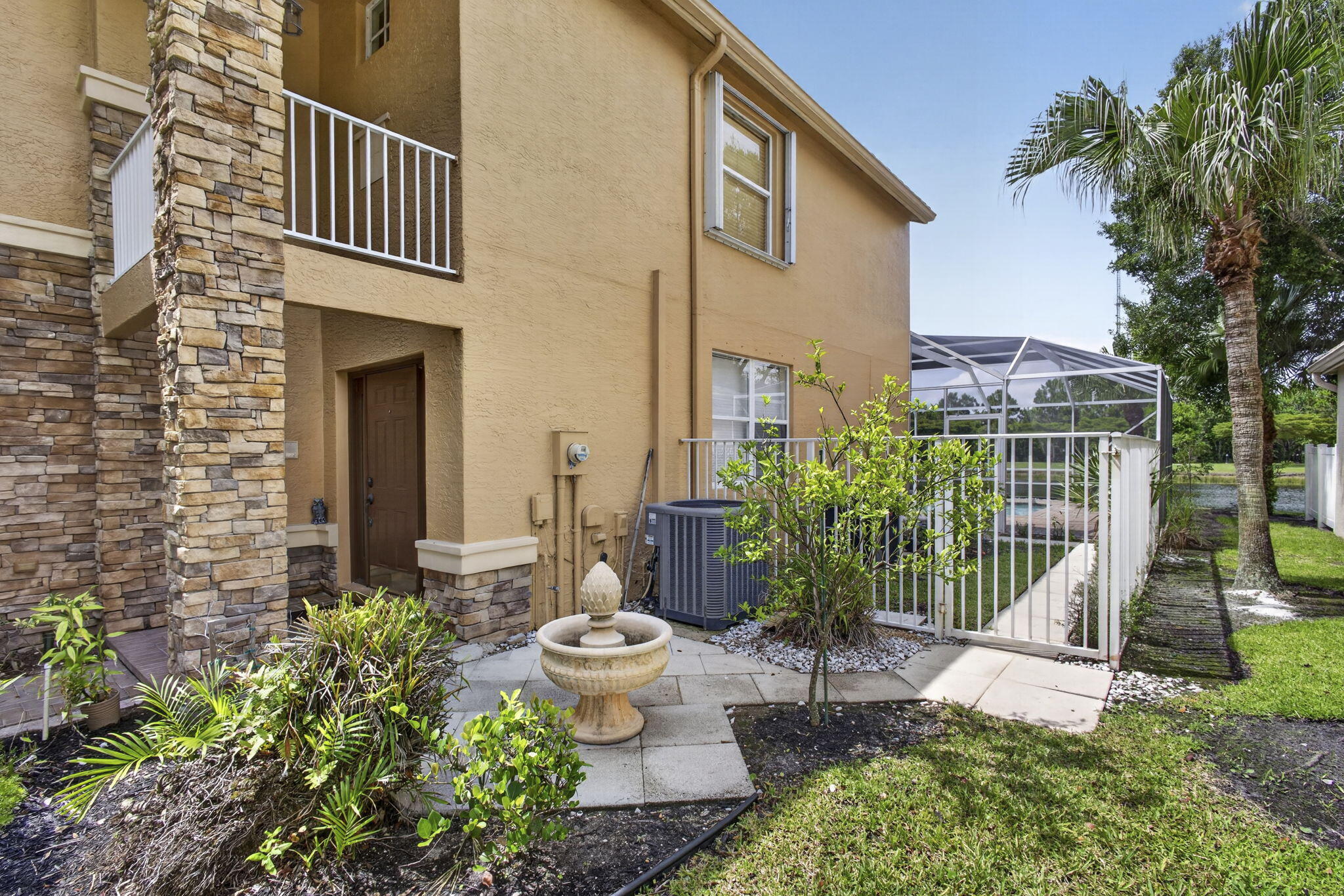 THOROUGHBRED LAKE ESTATES 1 - Residential