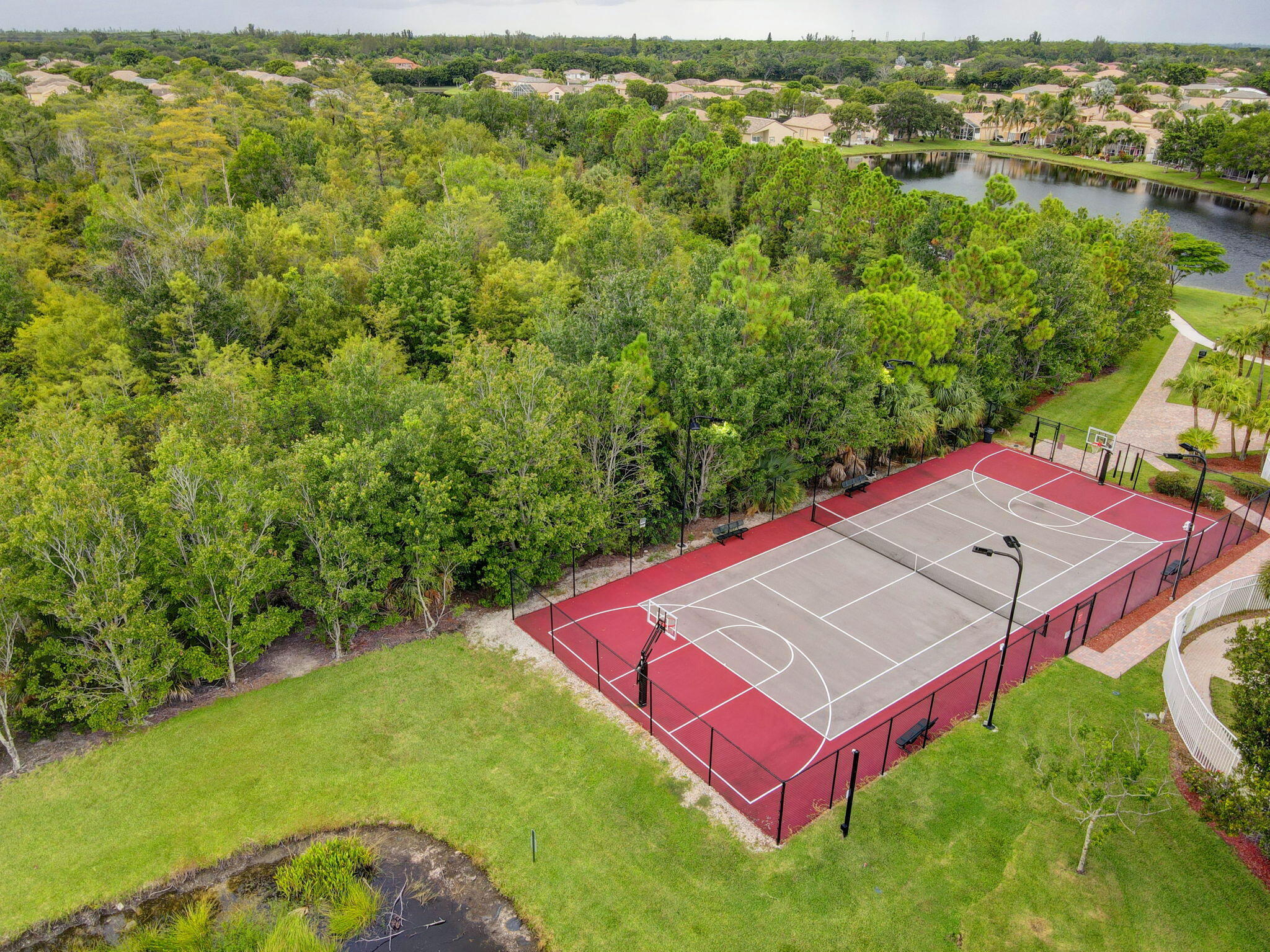 THOROUGHBRED LAKE ESTATES 1 - Residential