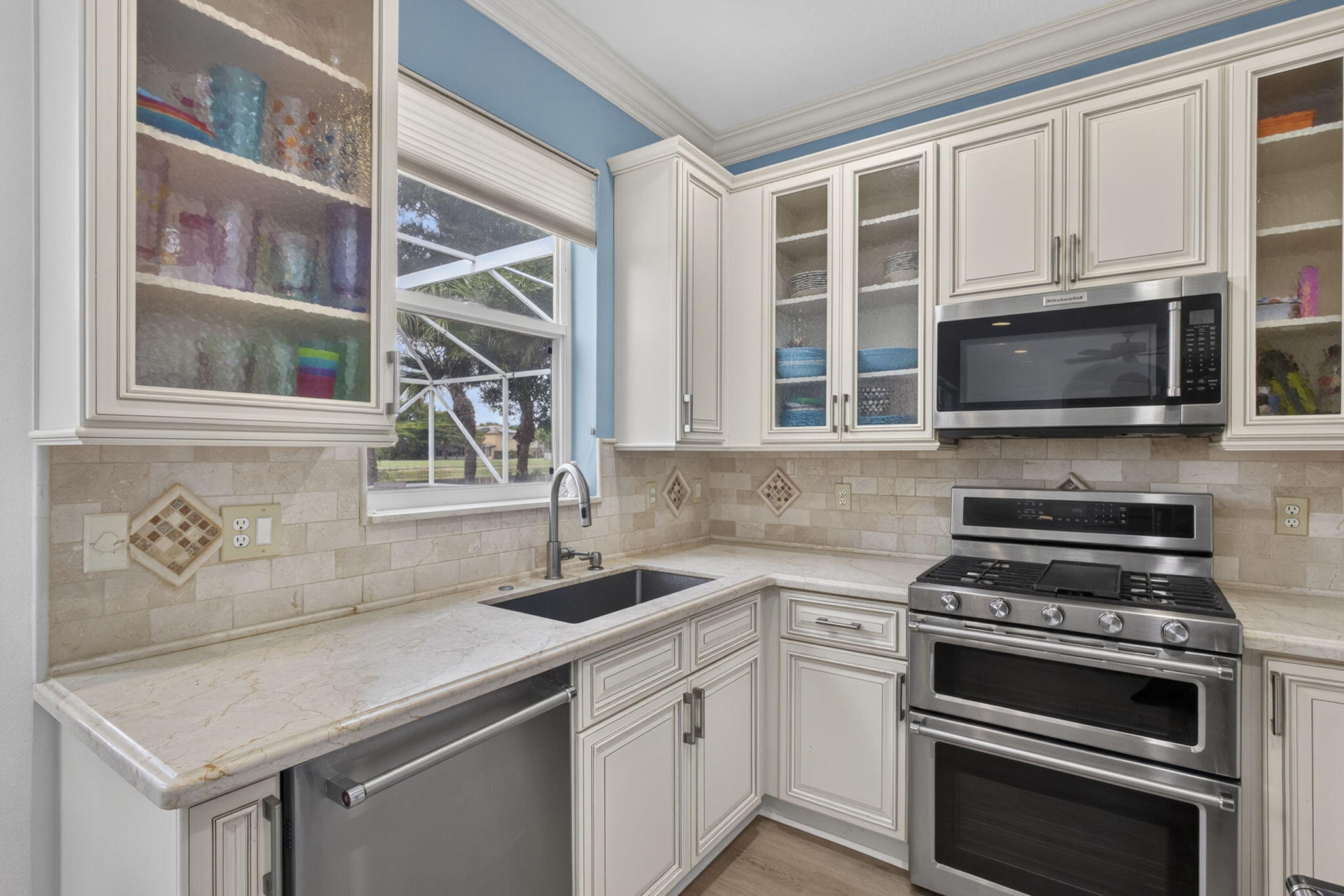 THOROUGHBRED LAKE ESTATES 1 - Residential