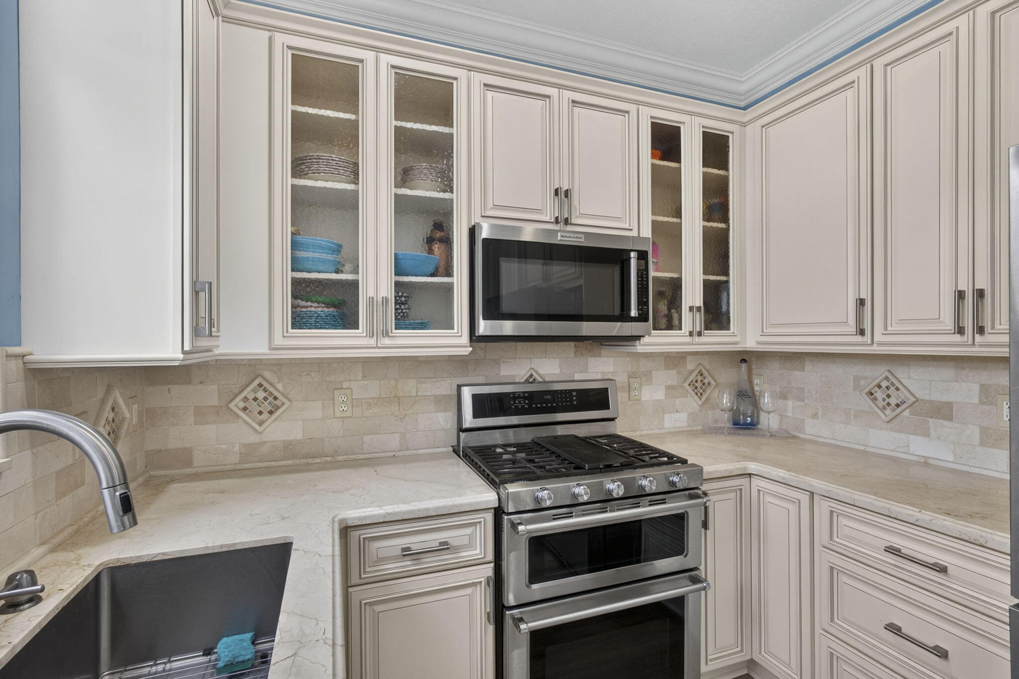 THOROUGHBRED LAKE ESTATES 1 - Residential