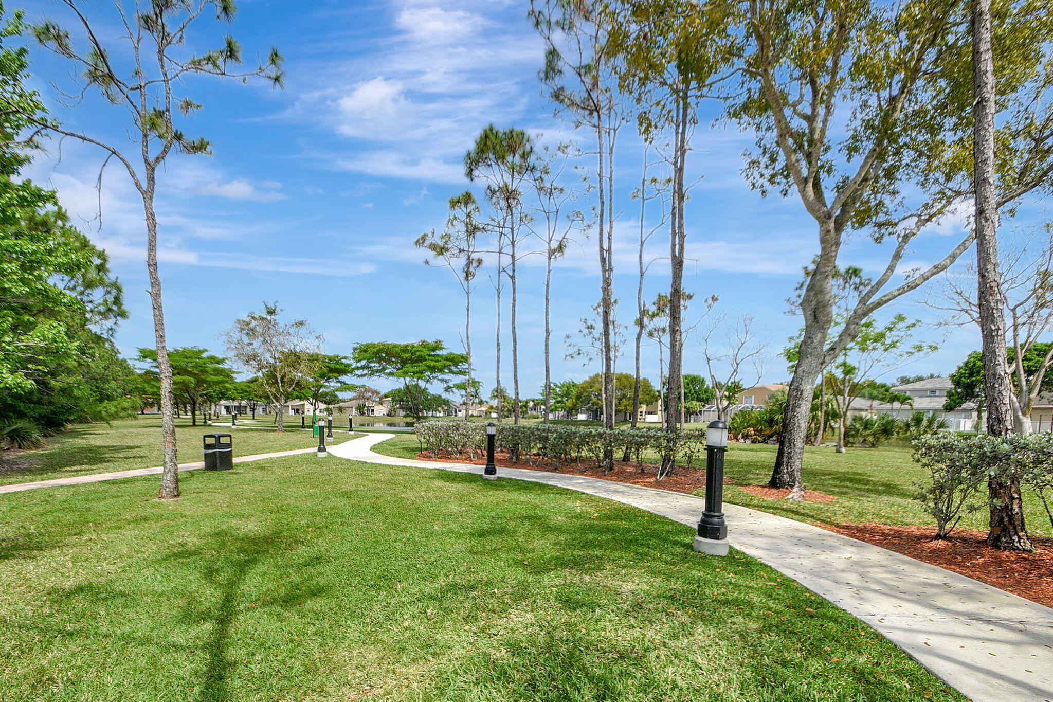 THOROUGHBRED LAKE ESTATES 1 - Residential