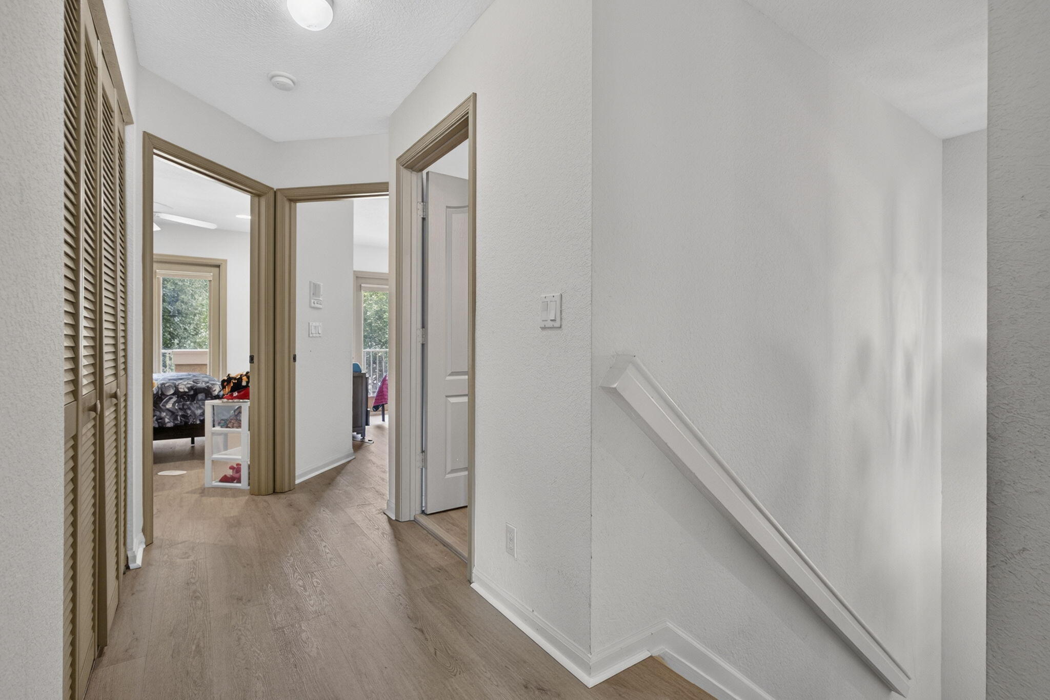 THOROUGHBRED LAKE ESTATES 1 - Residential