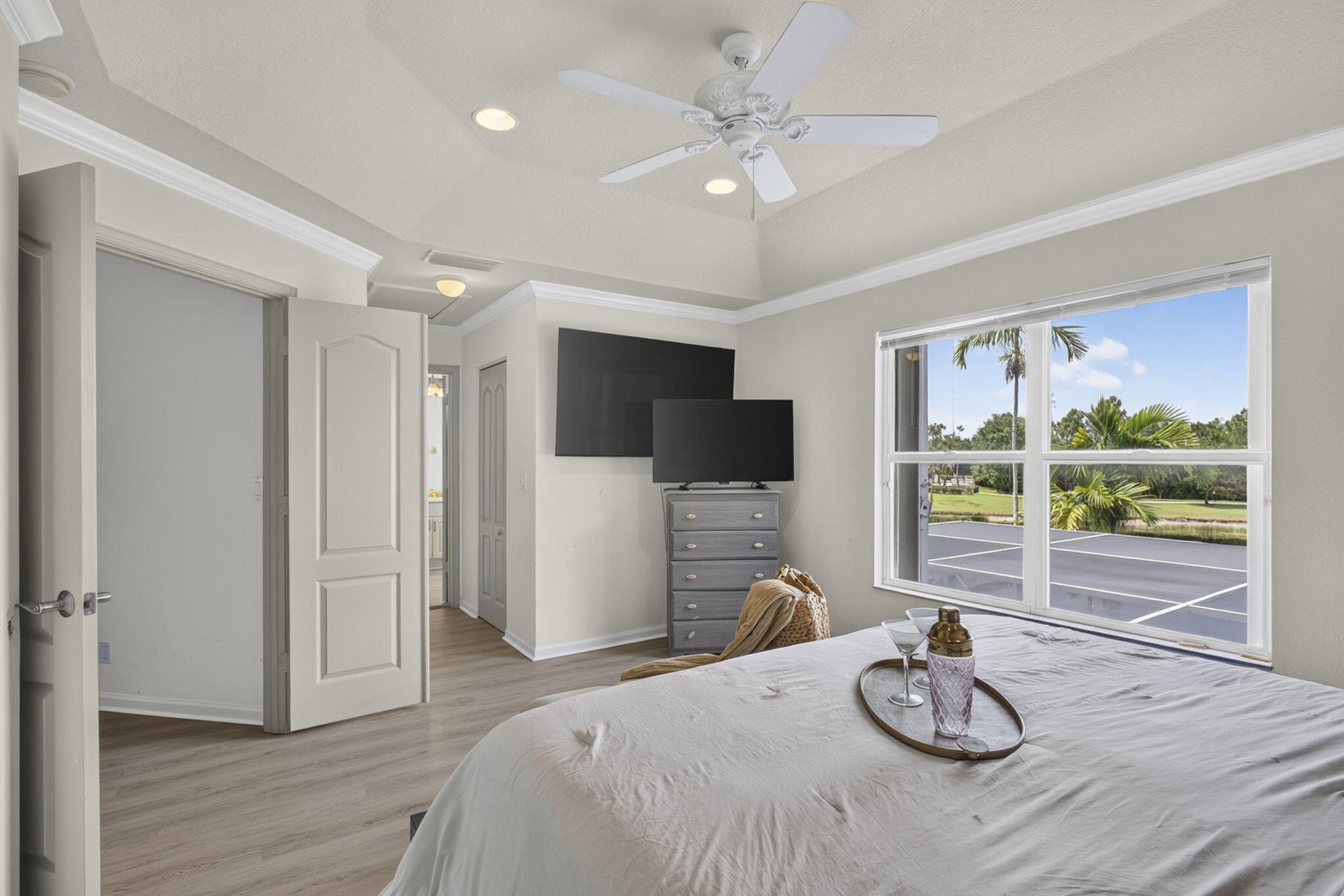 THOROUGHBRED LAKE ESTATES 1 - Residential
