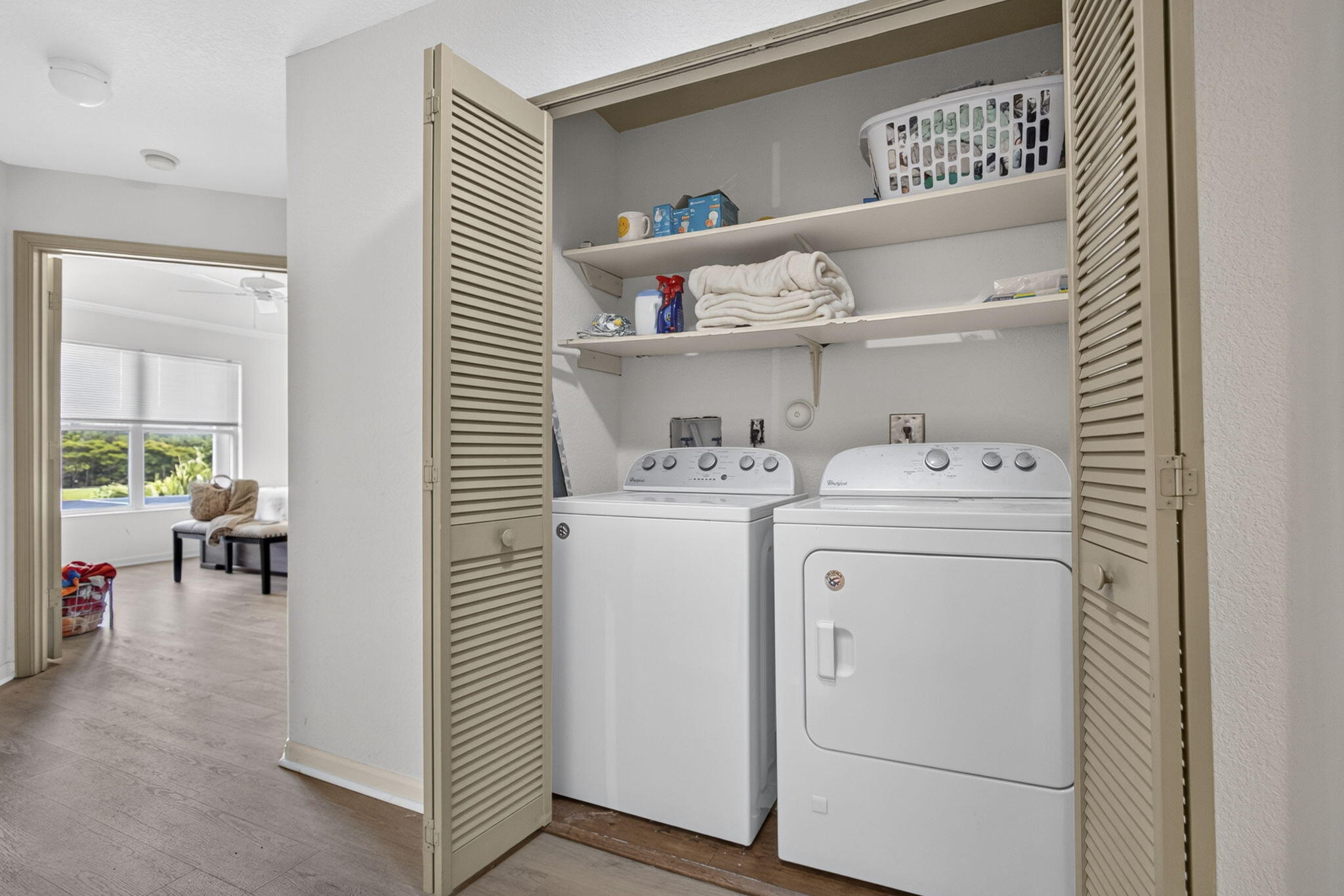 THOROUGHBRED LAKE ESTATES 1 - Residential