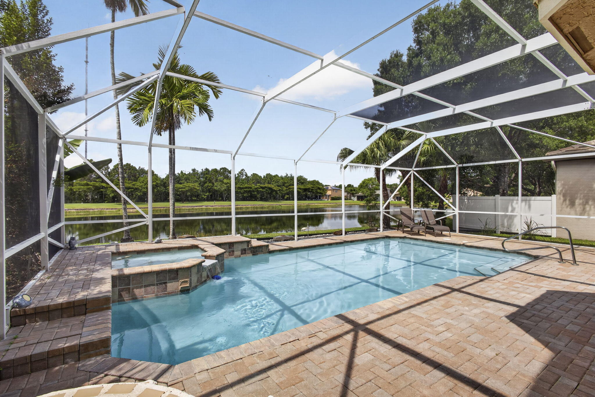 THOROUGHBRED LAKE ESTATES 1 - Residential