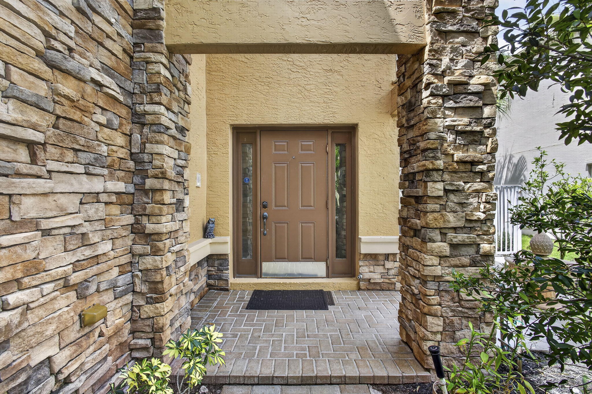 THOROUGHBRED LAKE ESTATES 1 - Residential