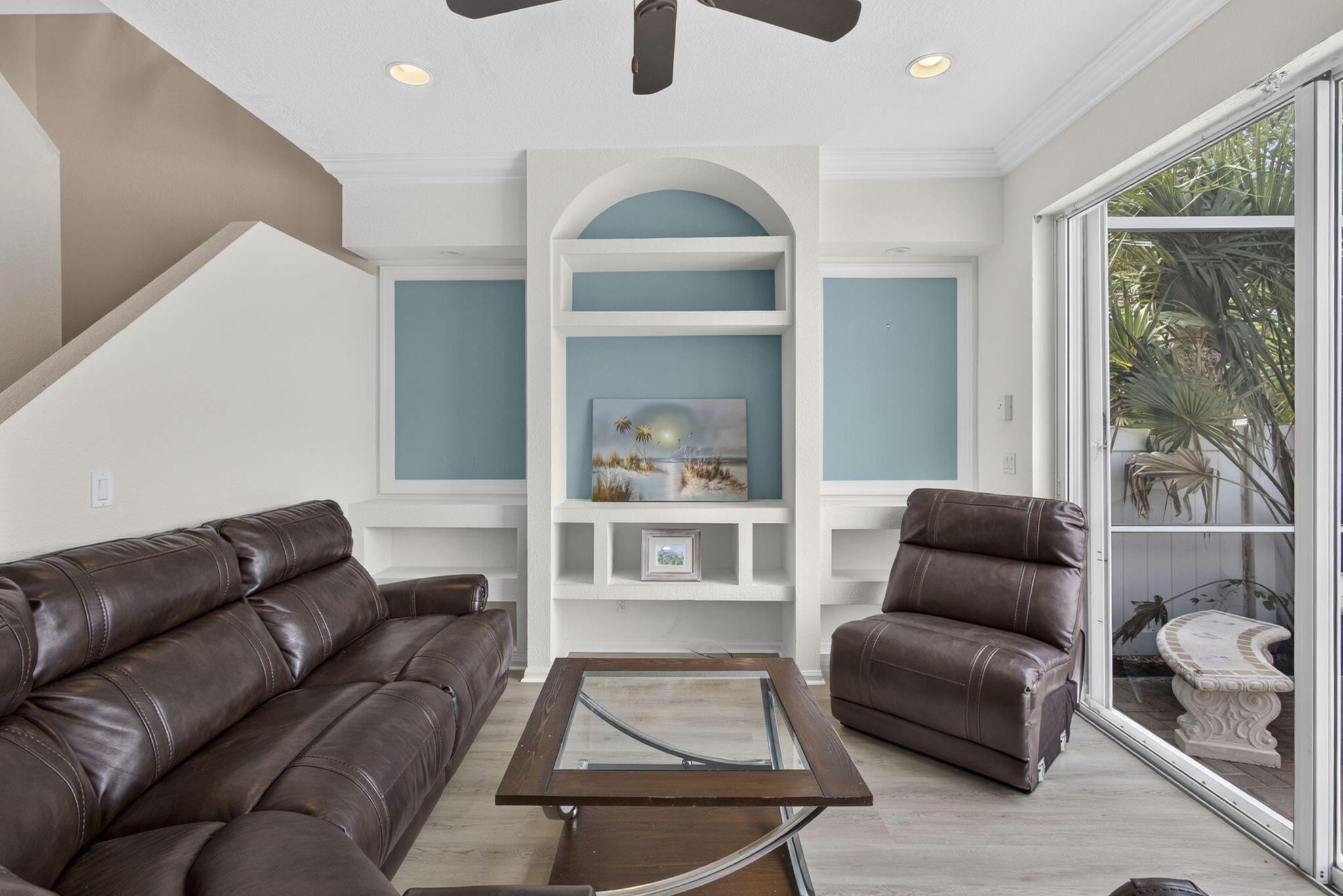 THOROUGHBRED LAKE ESTATES 1 - Residential
