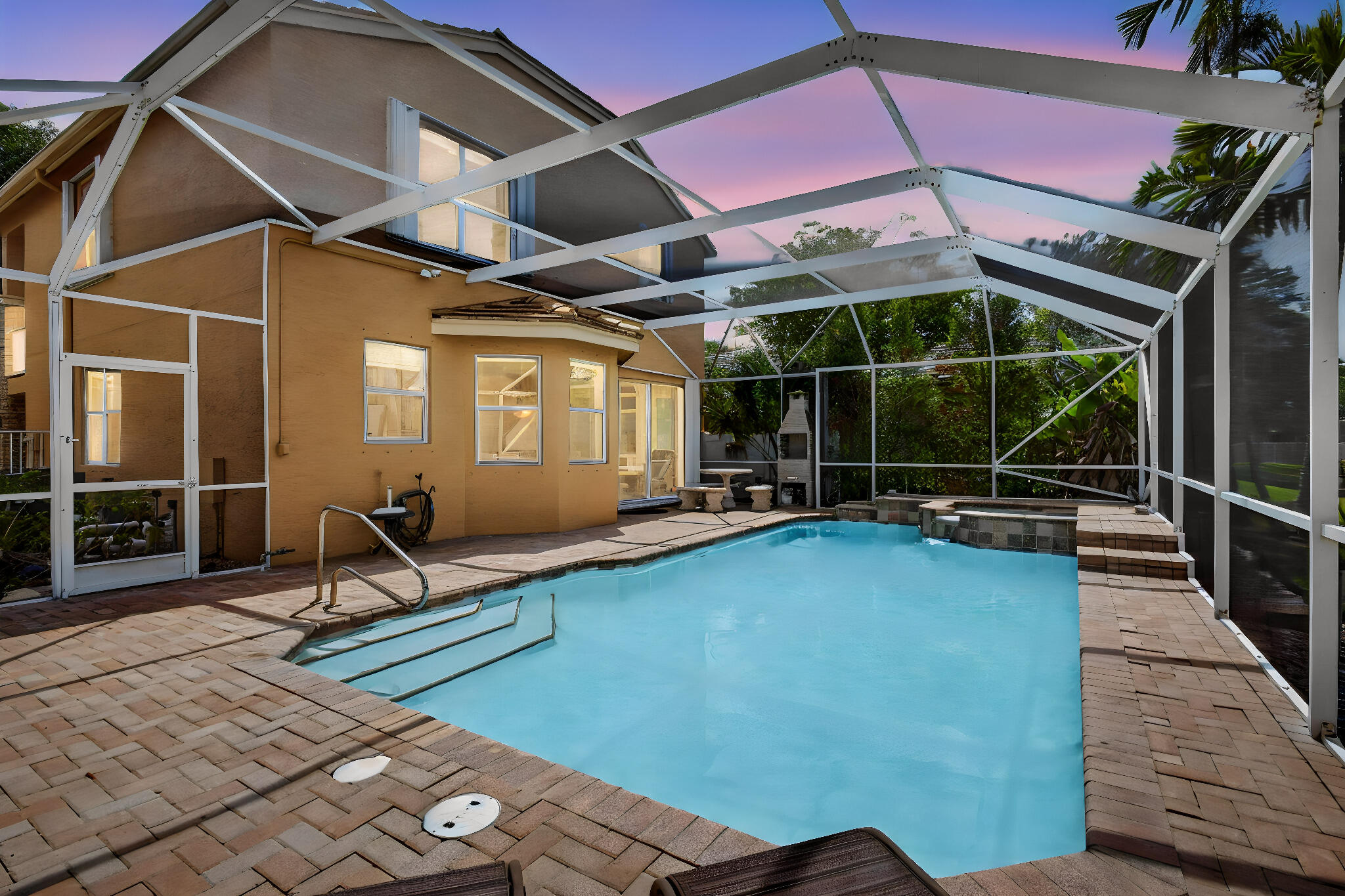 THOROUGHBRED LAKE ESTATES 1 - Residential