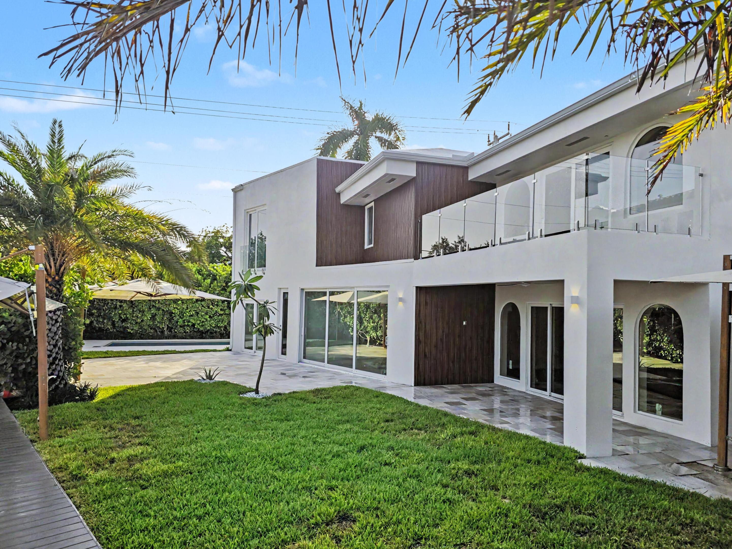 RIO VISTA ISLES - Residential