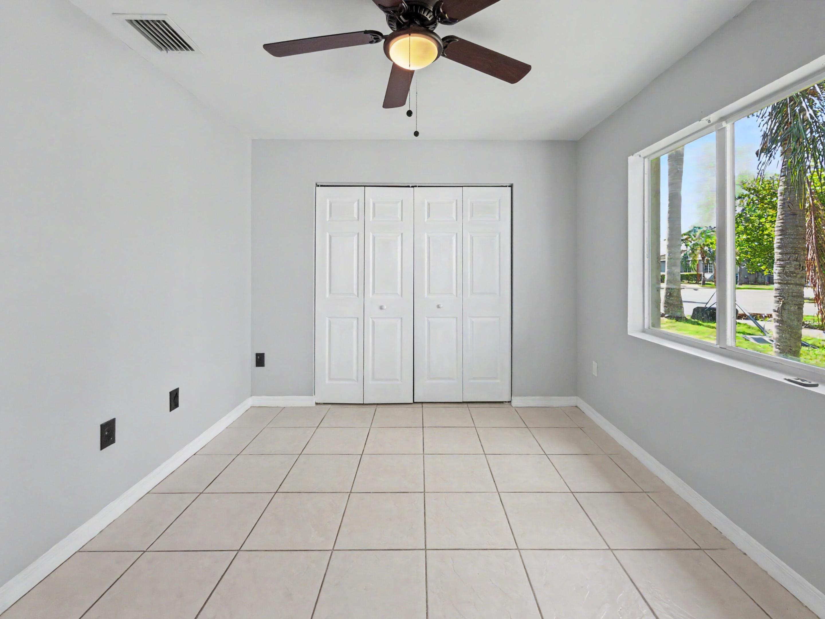 PRINCETON SQUARE SUB - Residential Lease