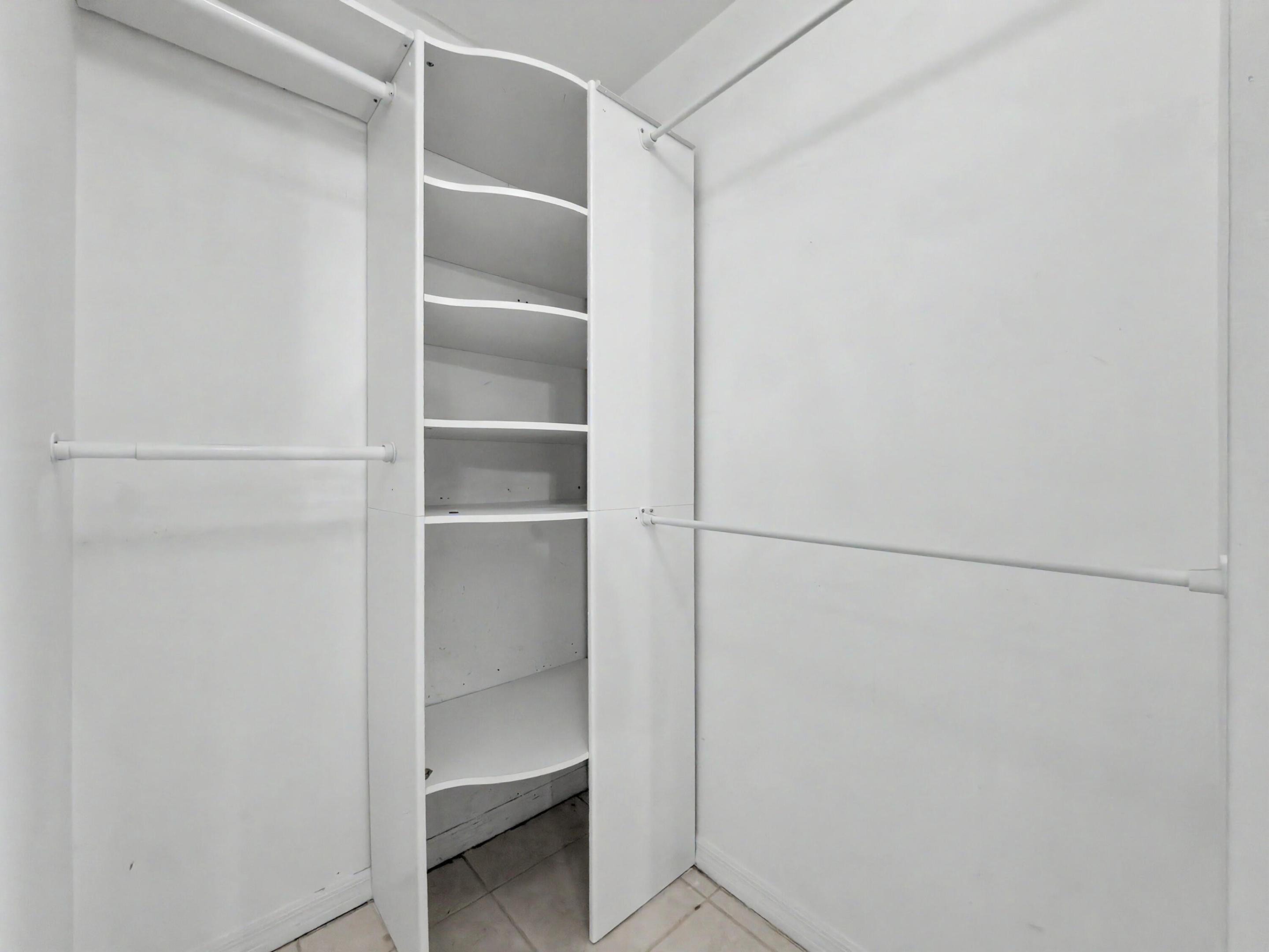 PRINCETON SQUARE SUB - Residential Lease