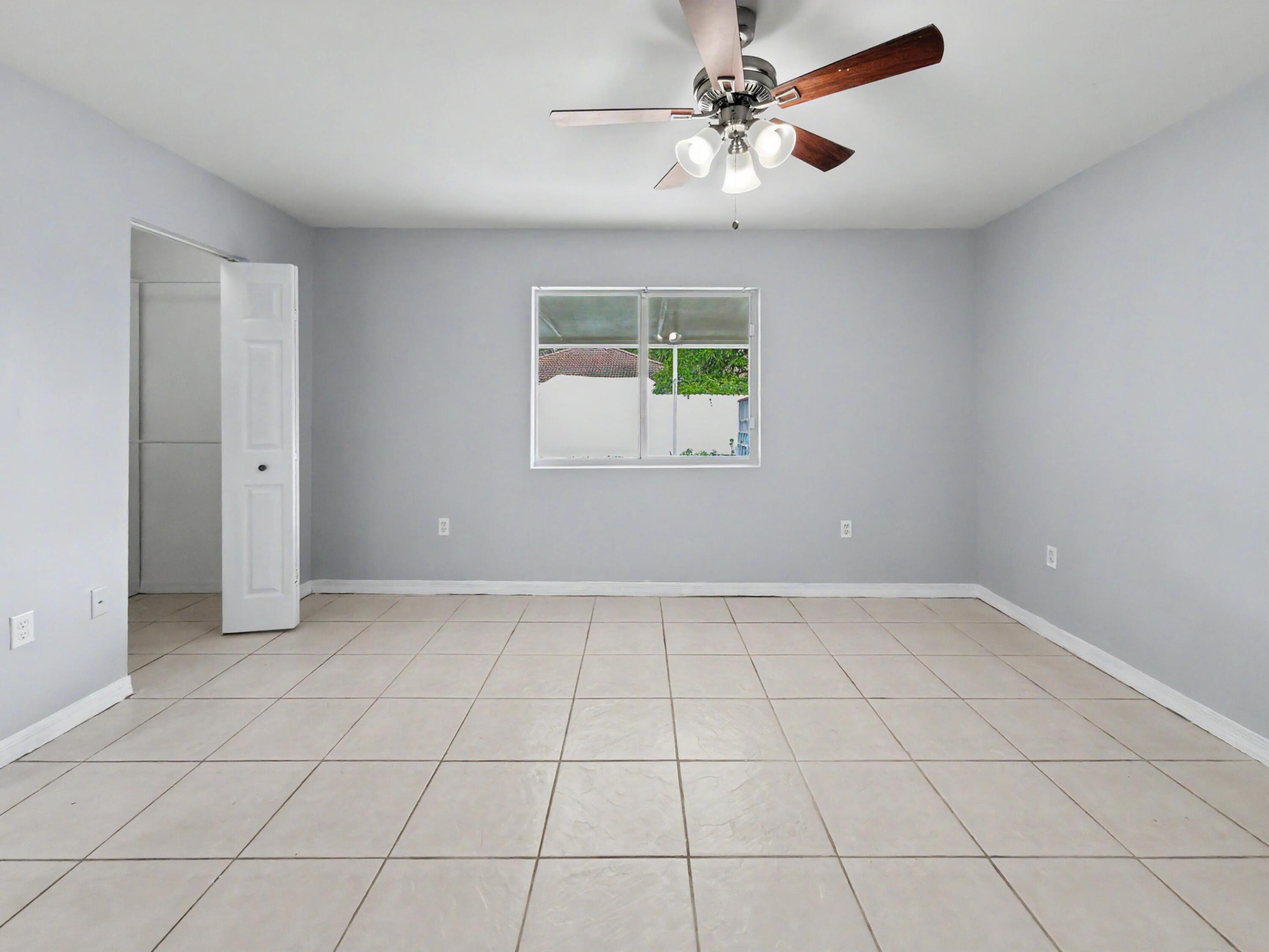 PRINCETON SQUARE SUB - Residential Lease