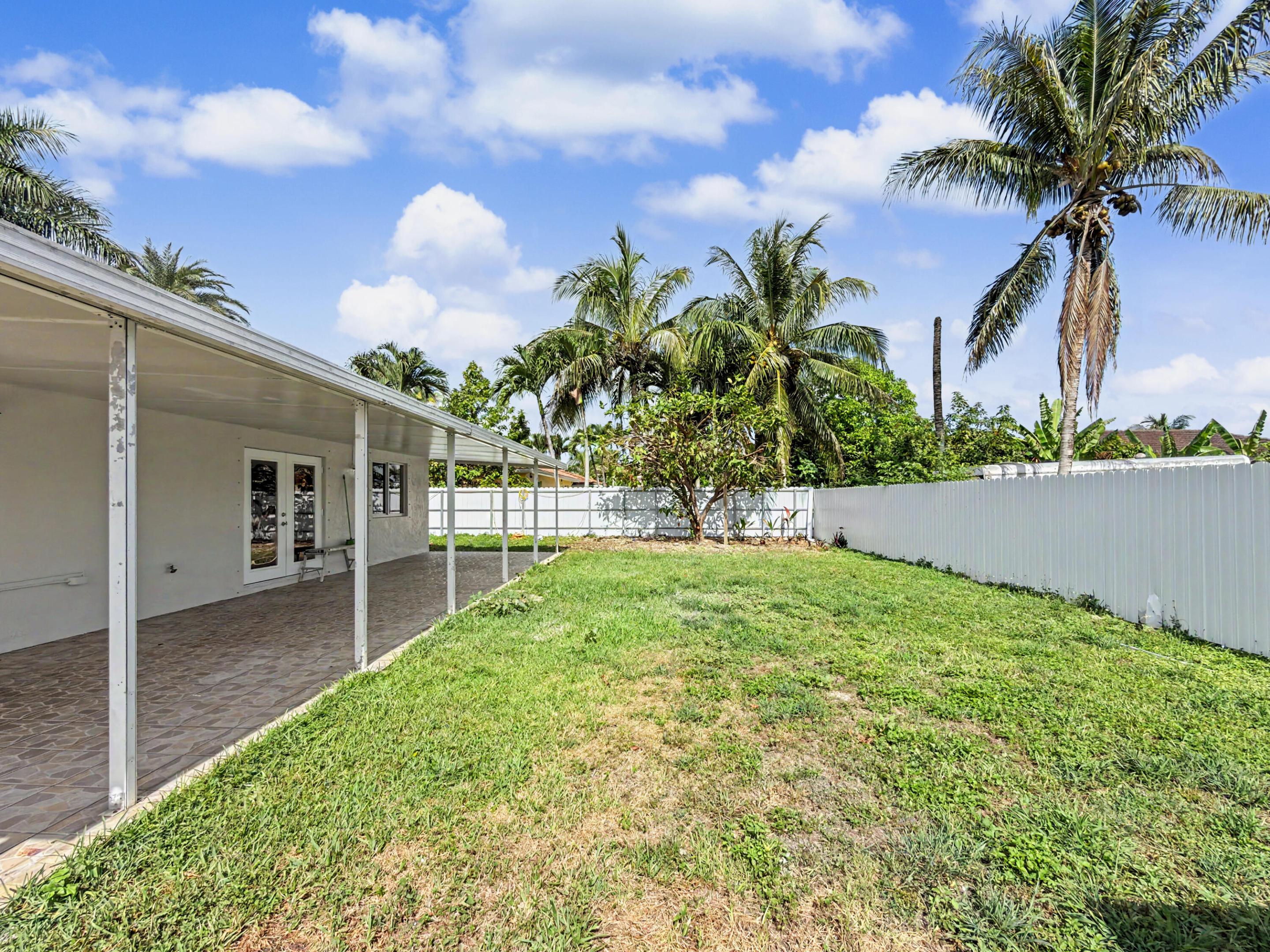 PRINCETON SQUARE SUB - Residential Lease