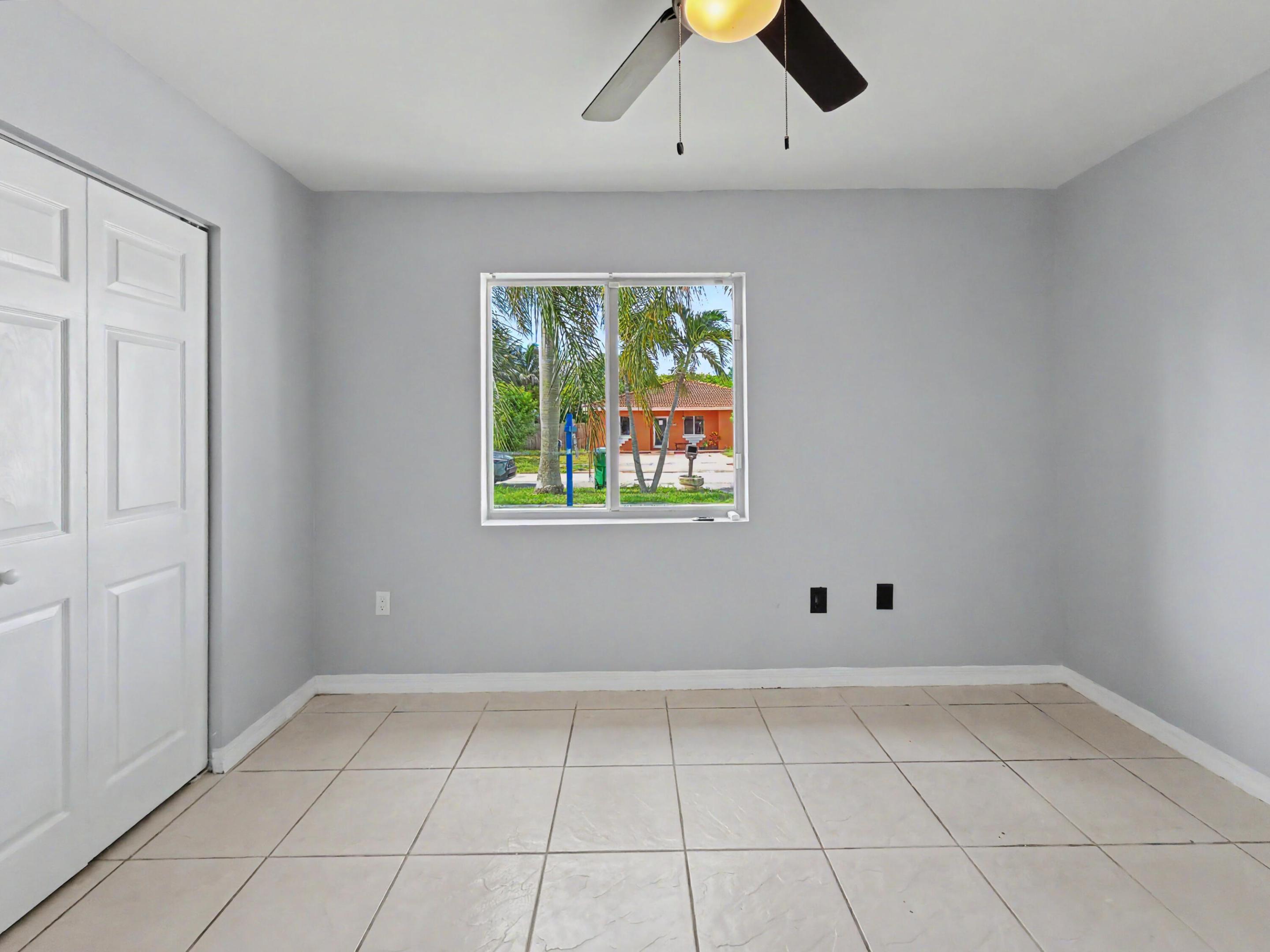 PRINCETON SQUARE SUB - Residential Lease