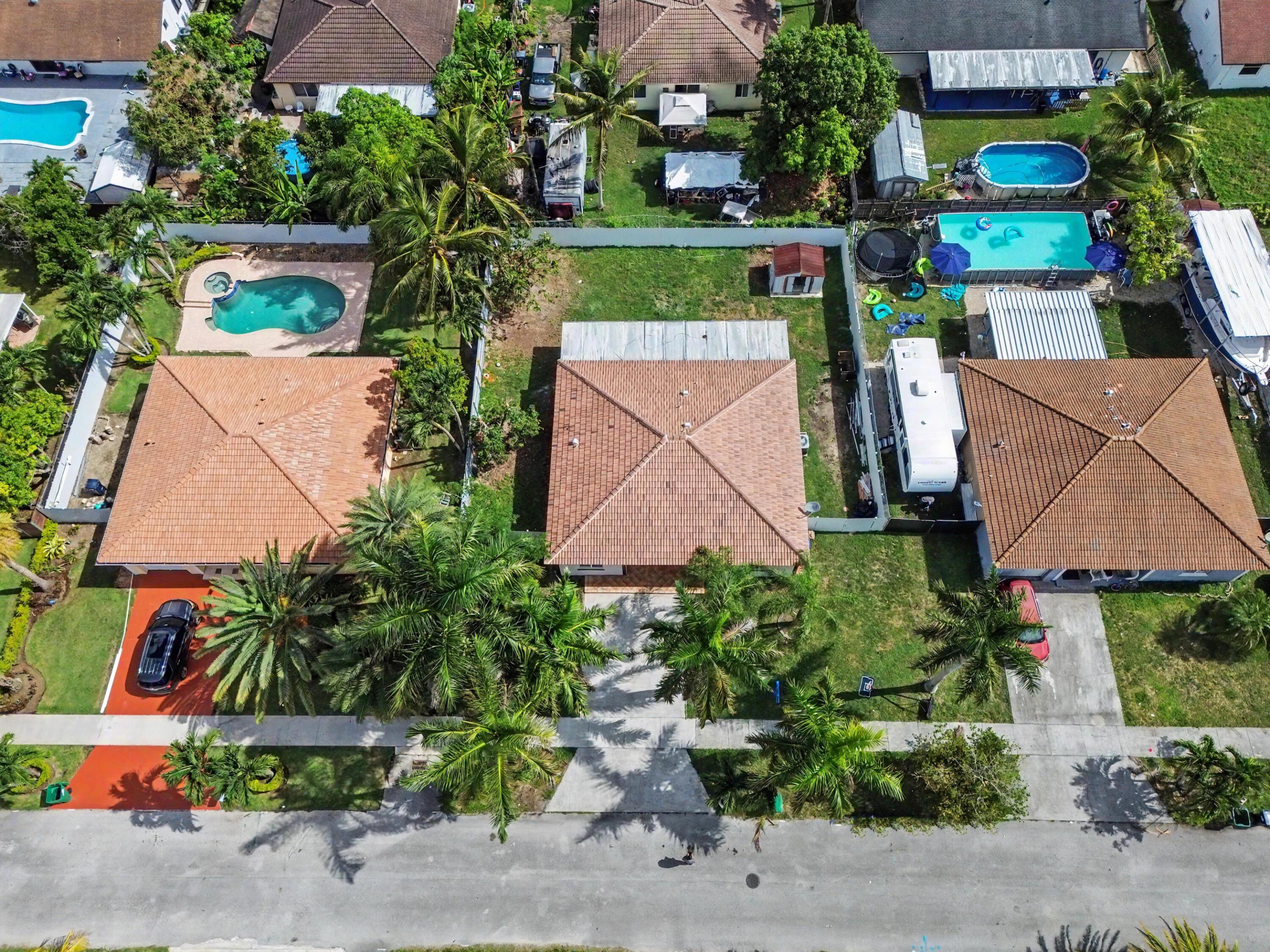 PRINCETON SQUARE SUB - Residential Lease