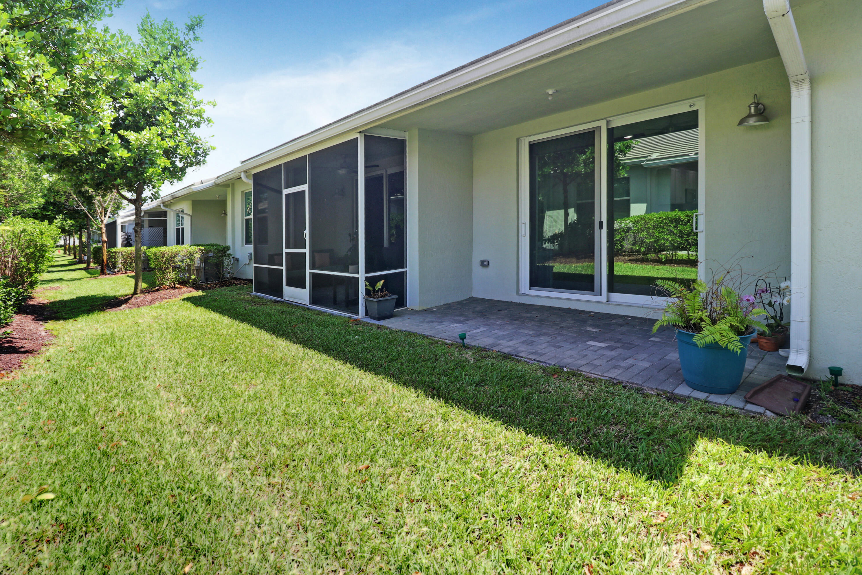 AVALON TRAILS AT VILLAGES OF ORIOLE PUD - Residential