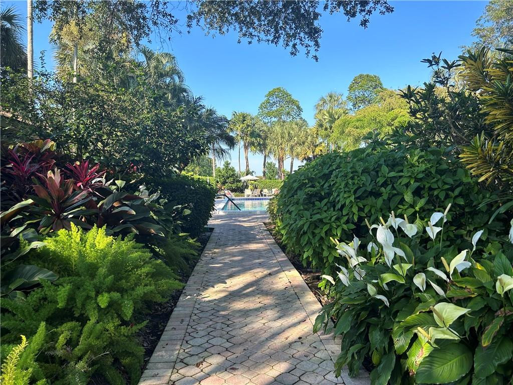NO 42 PALM-AIRE COUNTRY CLUB - Residential Lease