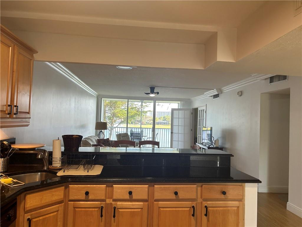 NO 42 PALM-AIRE COUNTRY CLUB - Residential Lease
