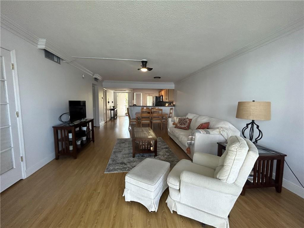 NO 42 PALM-AIRE COUNTRY CLUB - Residential Lease