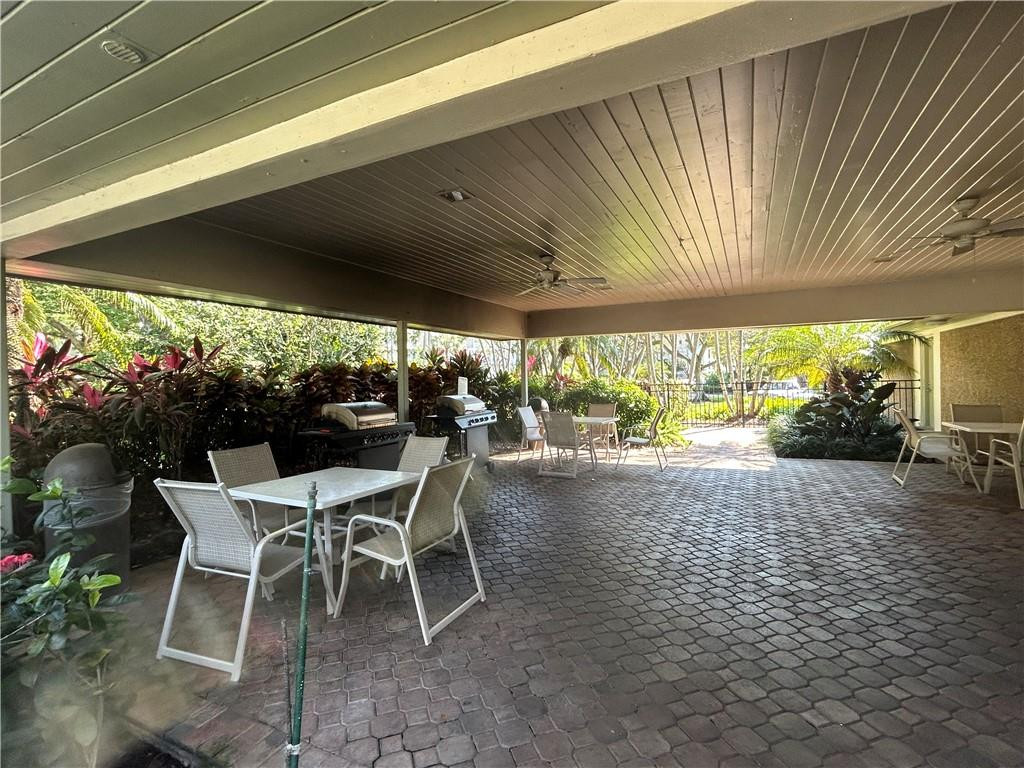 NO 42 PALM-AIRE COUNTRY CLUB - Residential Lease