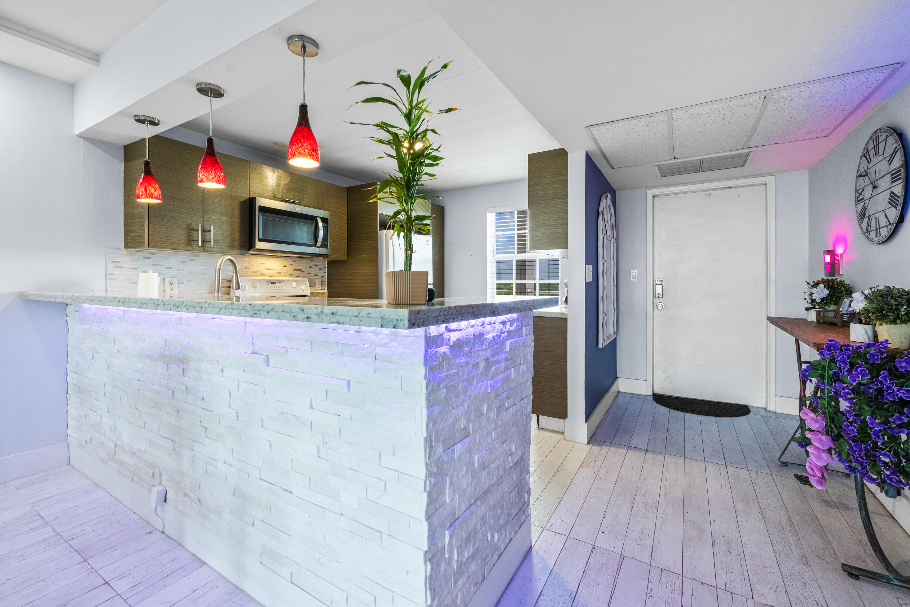 NO 61 PALM-AIRE COUNTRY CLUB - Residential Lease